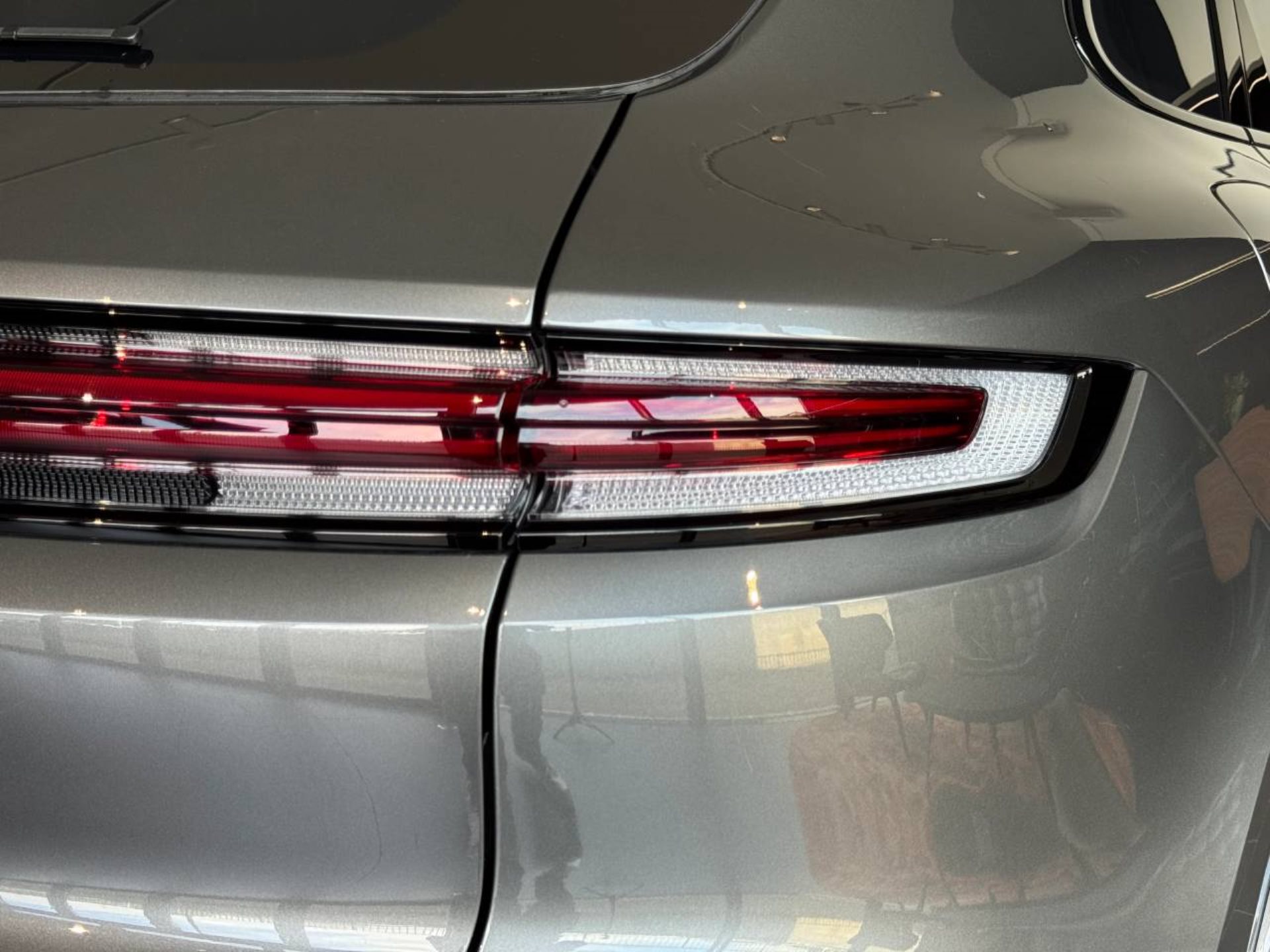 PORSCHE Cayenne S E-Hybrid-image-13