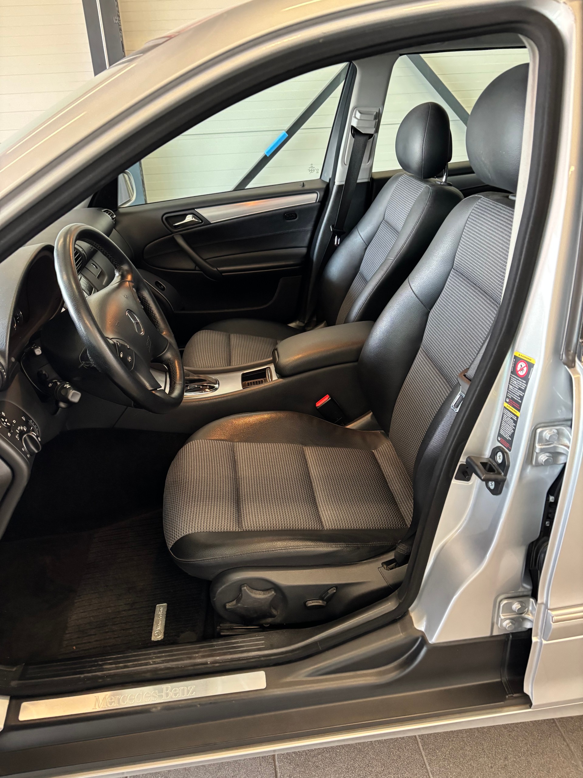 MERCEDES-BENZ C 180 T Kompressor-image-7