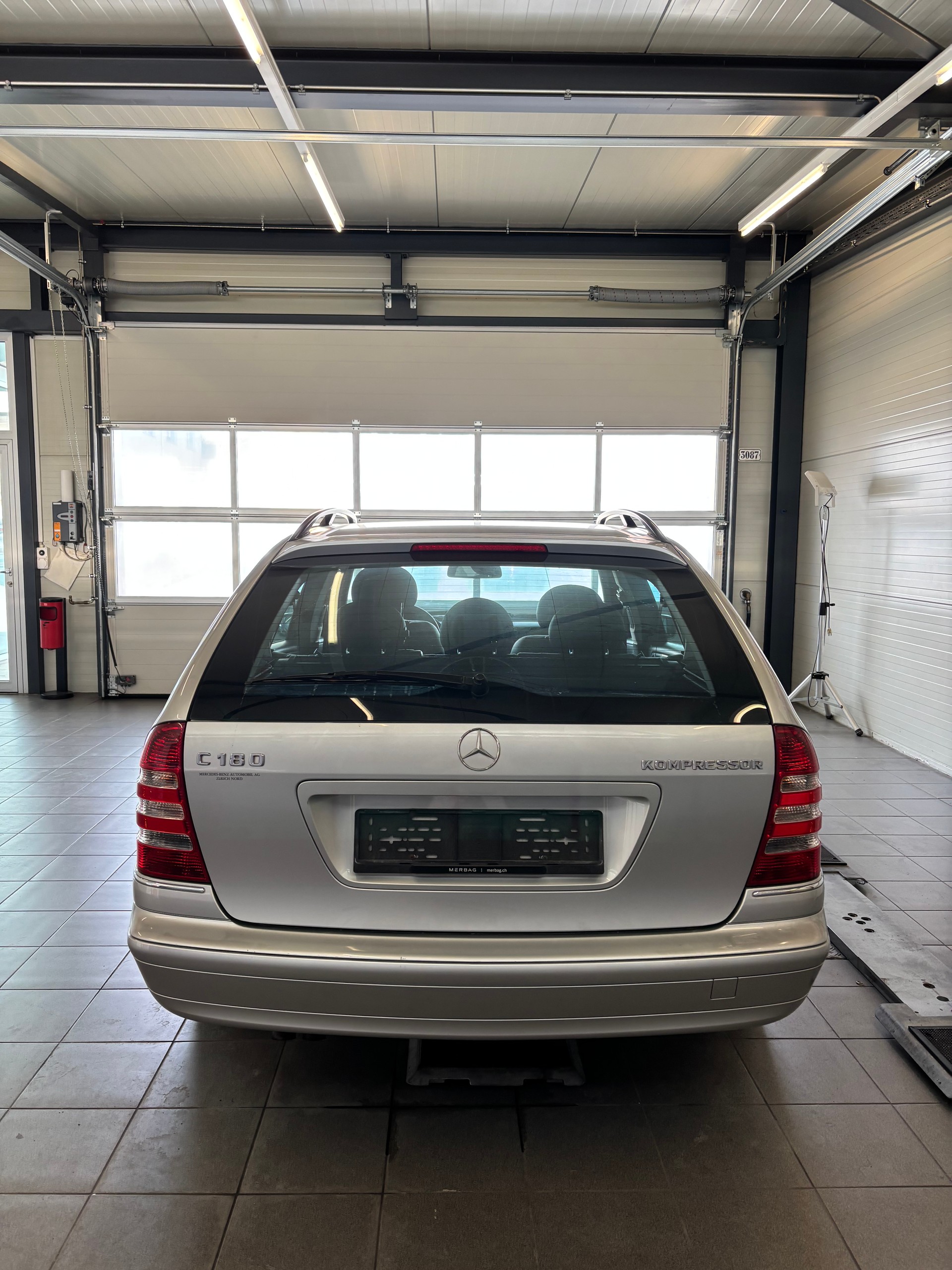 MERCEDES-BENZ C 180 T Kompressor-image-4