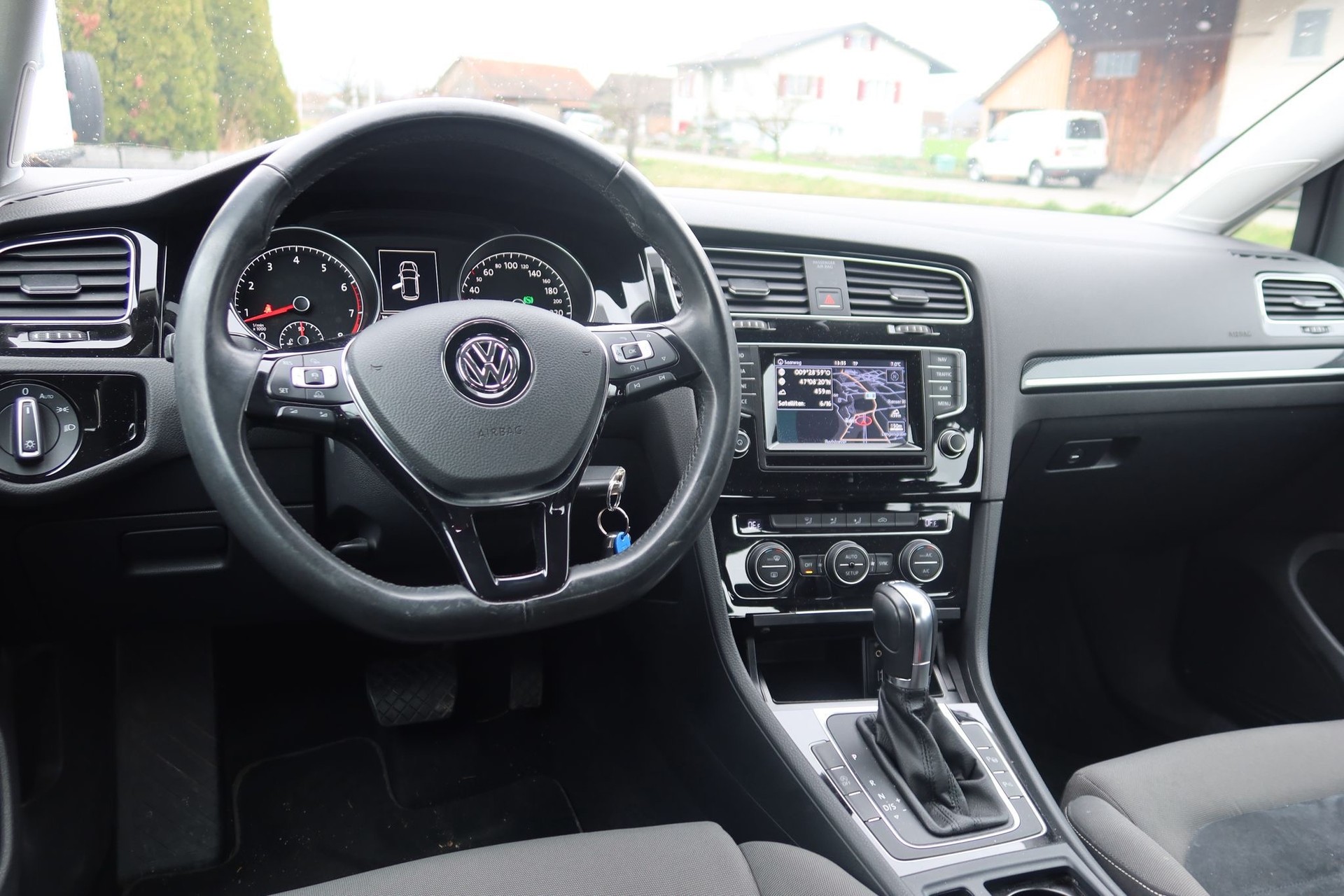 VW Golf 1.4 TSI Highline DSG-image-5