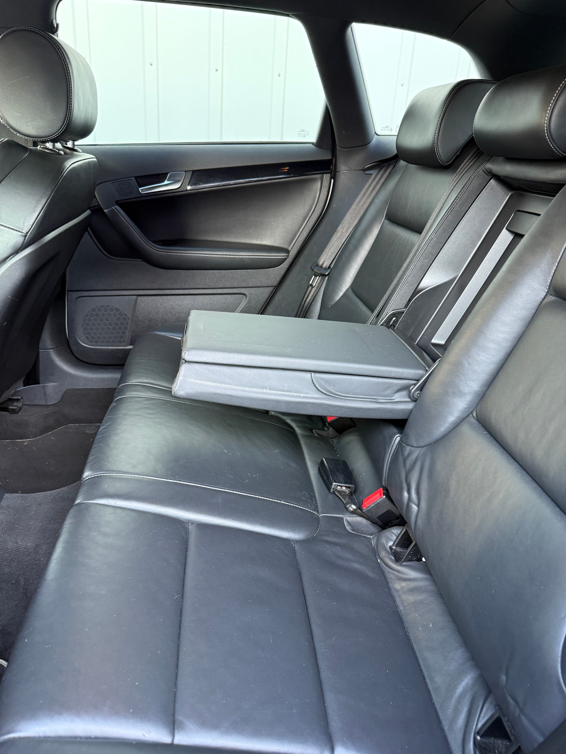 AUDI RS3 Sportback 2.5 TFSI quattro S-tronic *FRISCH MFK* LEDER* 19"ALU*INOX ENDSCHALLDÄMPFER*-image-13