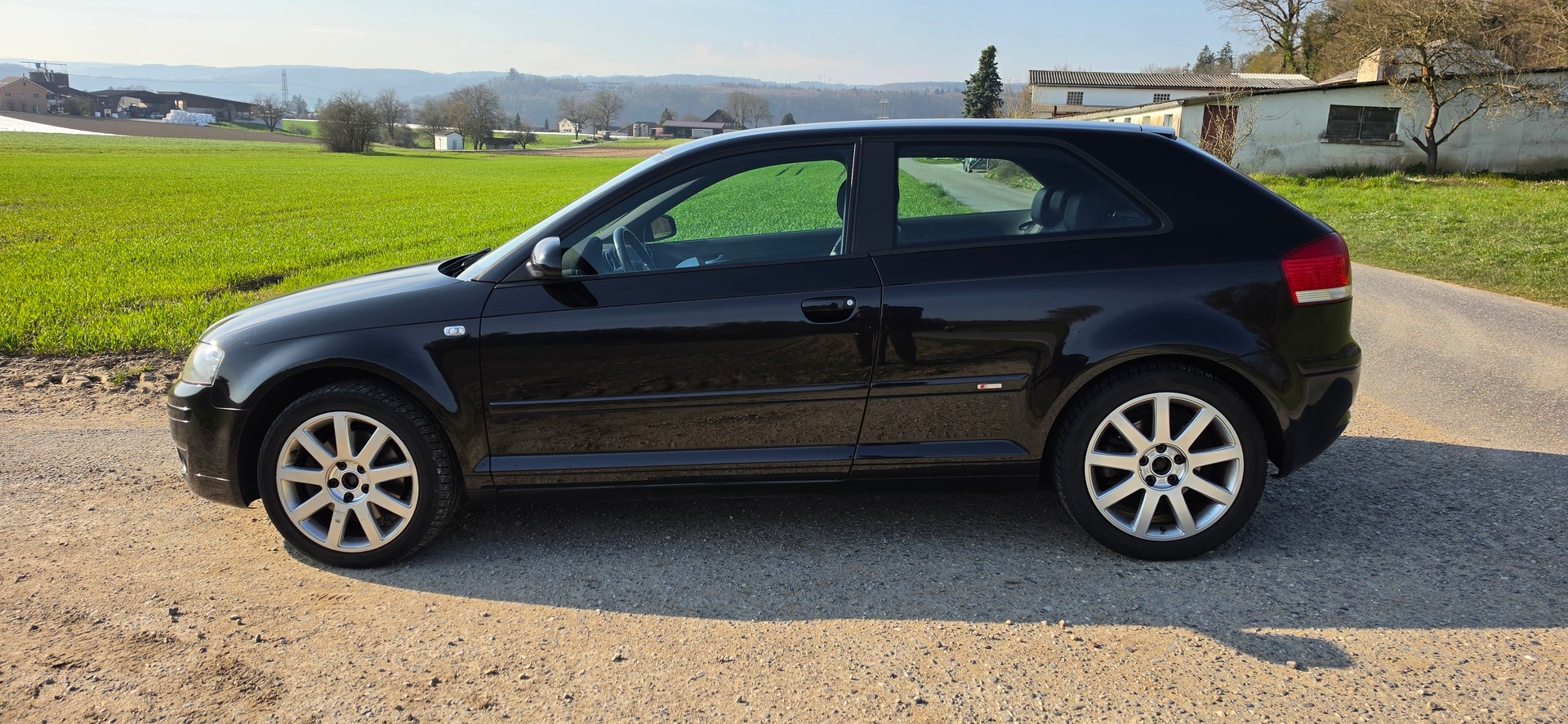 AUDI A3 2.0 Turbo FSI Ambition quattro S-Line-image-3