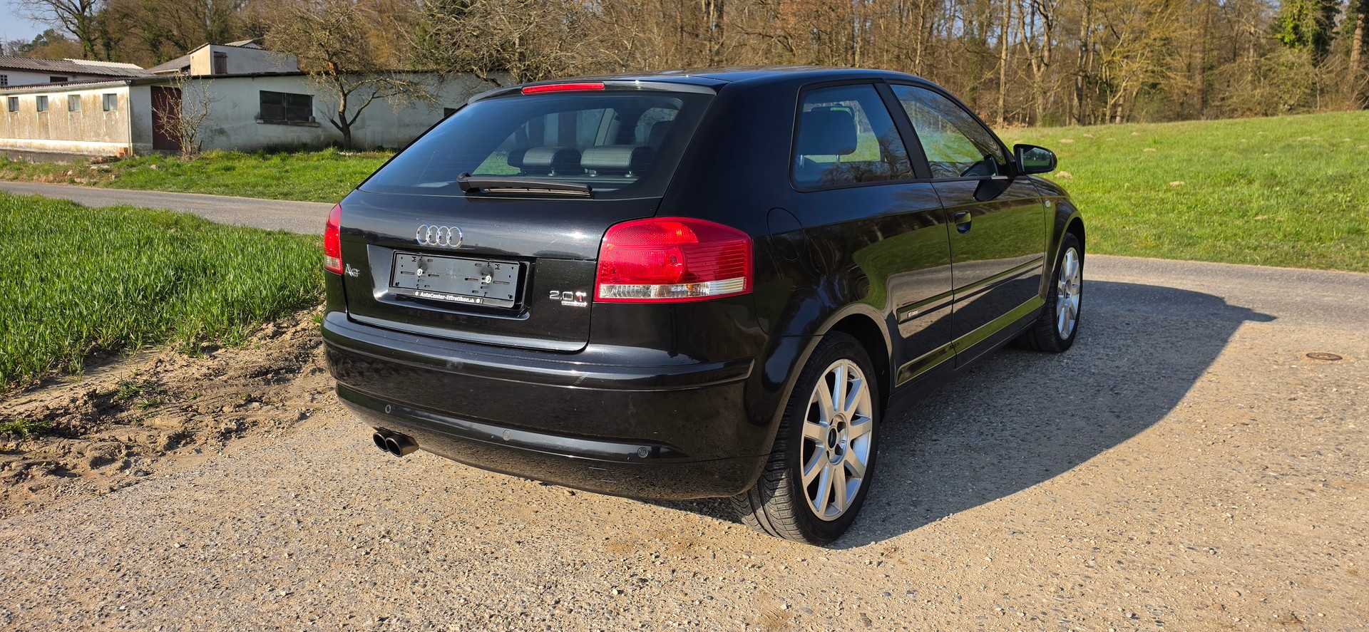 AUDI A3 2.0 Turbo FSI Ambition quattro S-Line-image-6