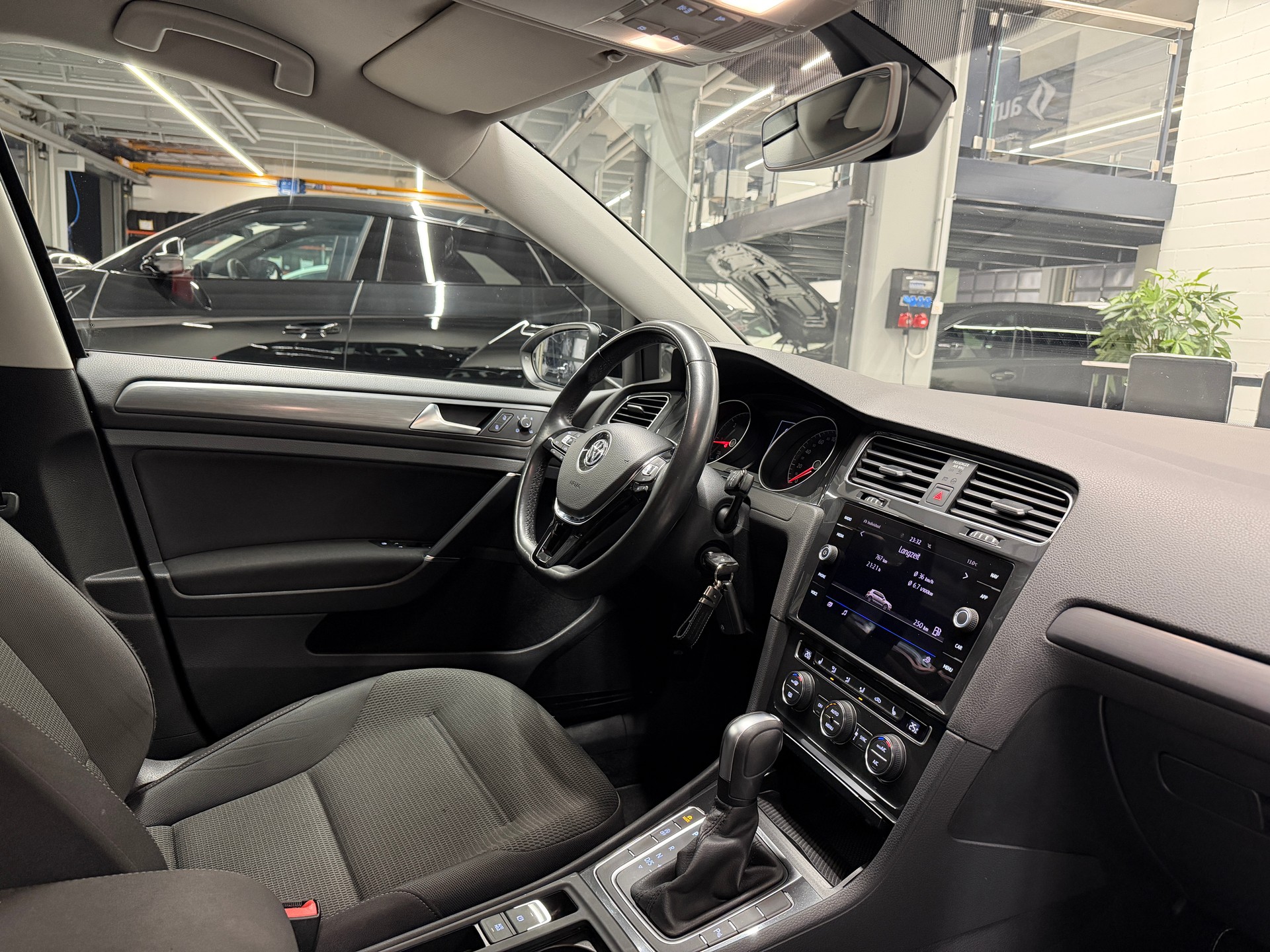 VW Golf VII 2.0 TDI Comfortline DSG *CH-Auto*Frisch ab MFK*-image-12