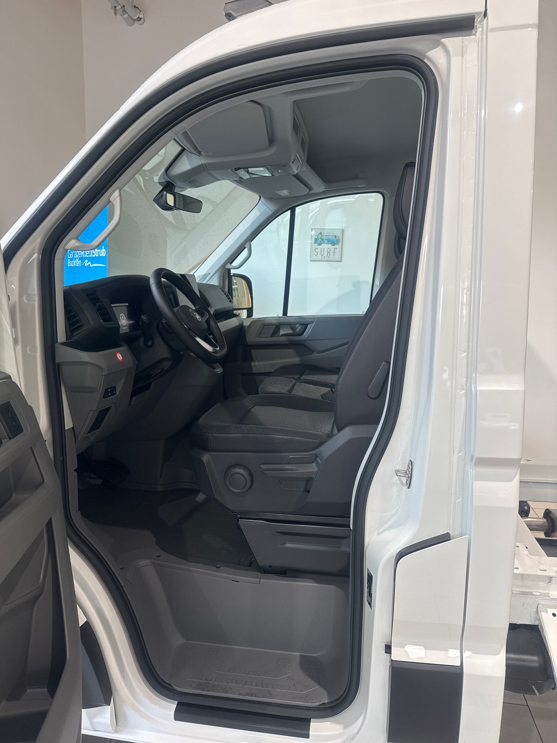VW CR 35 Ch.-Ka CH 3640 163PS Aut-image-3