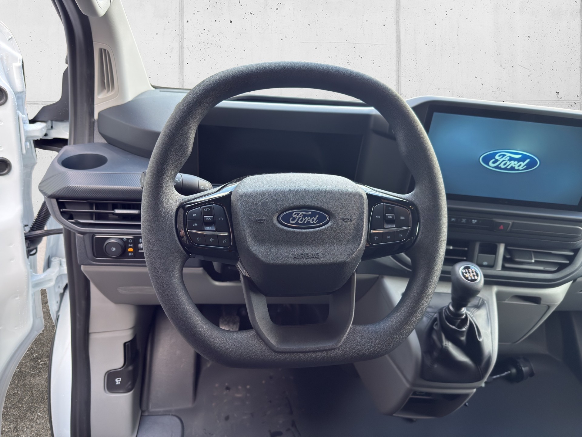 FORD Transit C Van 320 L1 2.0 EcoBlue 136 Trend-image-9