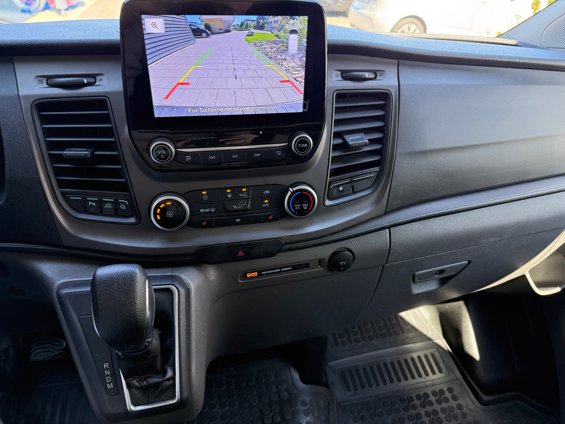 FORD Transit Custom Van 1.0 Eco Boost 340 L1H1 Trend PHEV-image-7