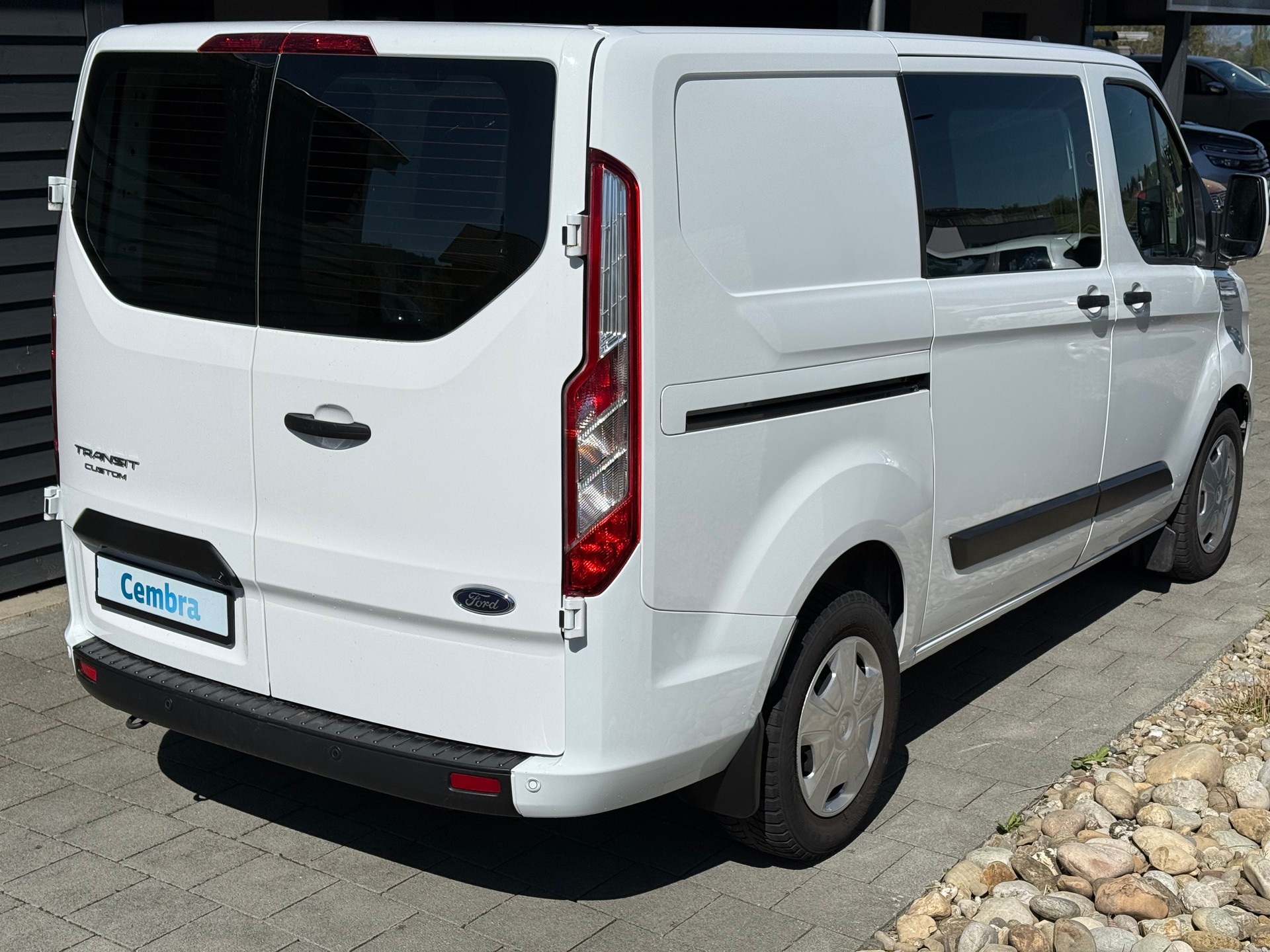 FORD Transit Custom Van 1.0 Eco Boost 340 L1H1 Trend PHEV-image-2