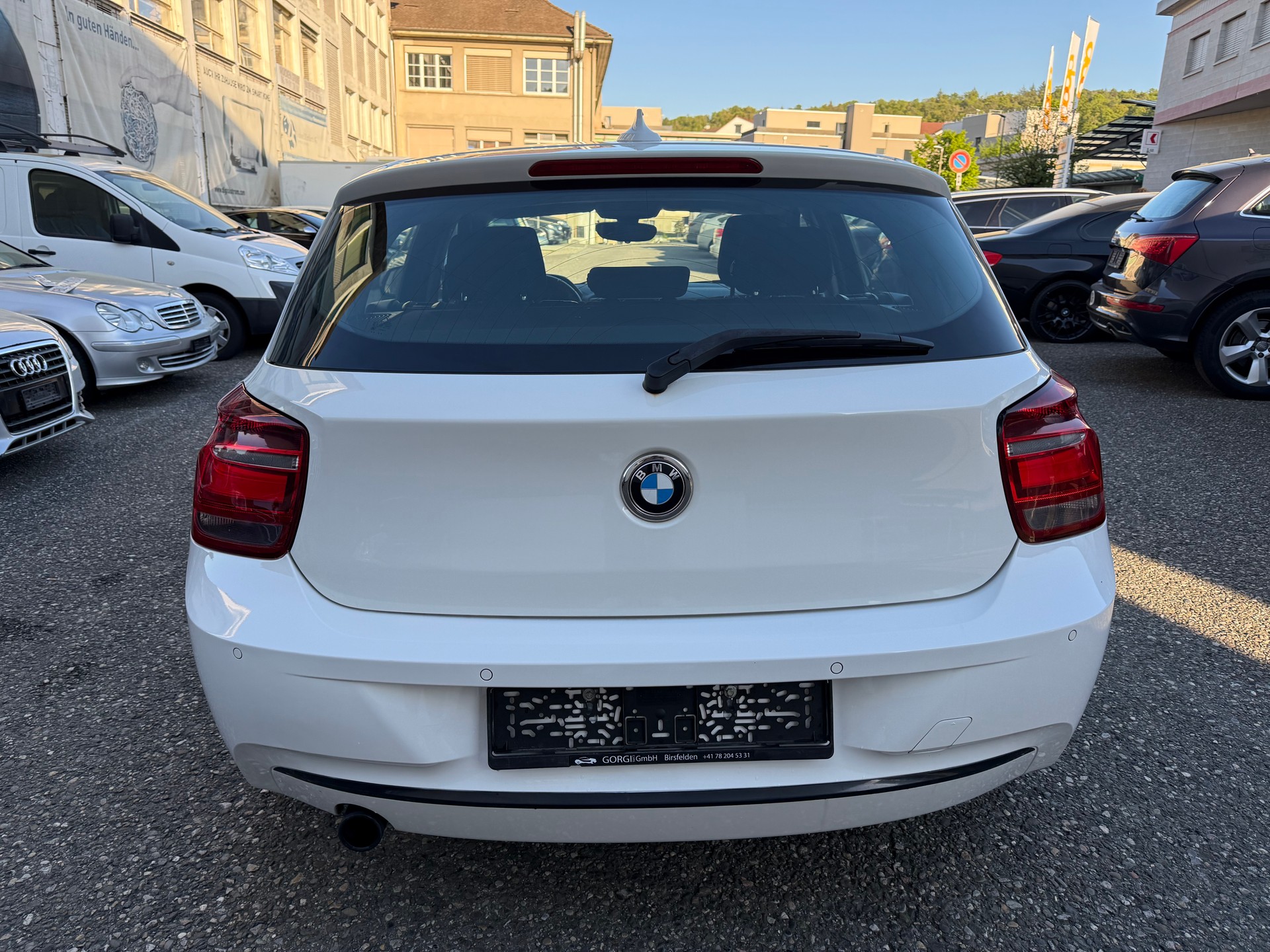 BMW 116i Sport Line-image-3