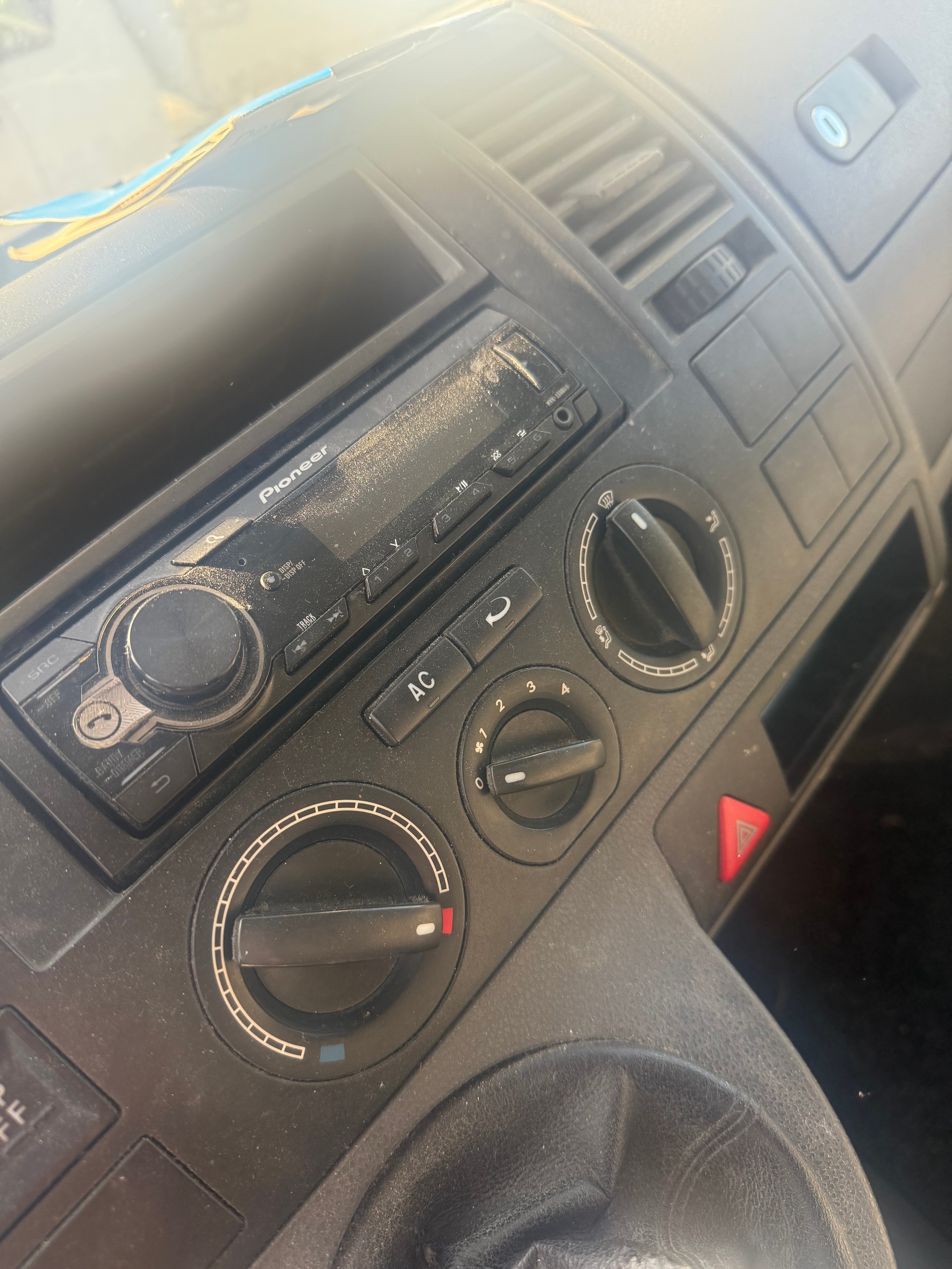 VW T5 1.9 TDI PD-image-4