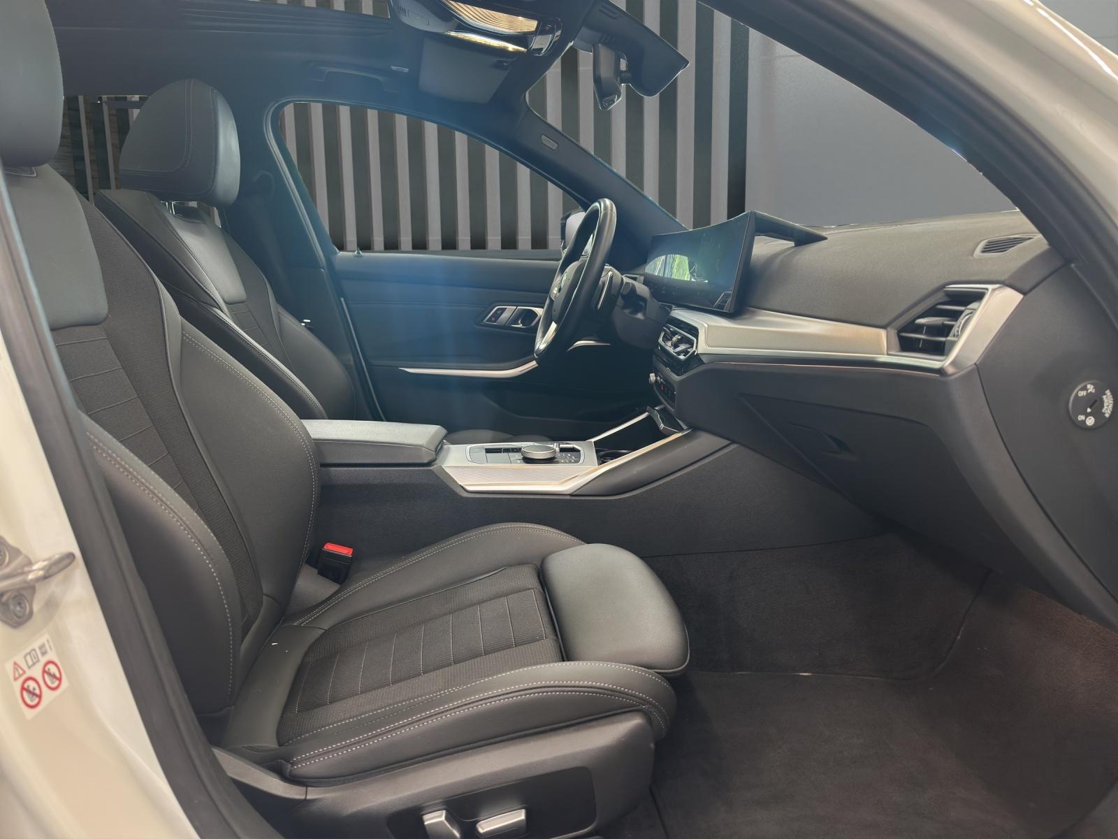 BMW 330d xDrive Touring INNOVATIONSPAKET-COMFORT PAKET-TRAVEL PAKET-image-17