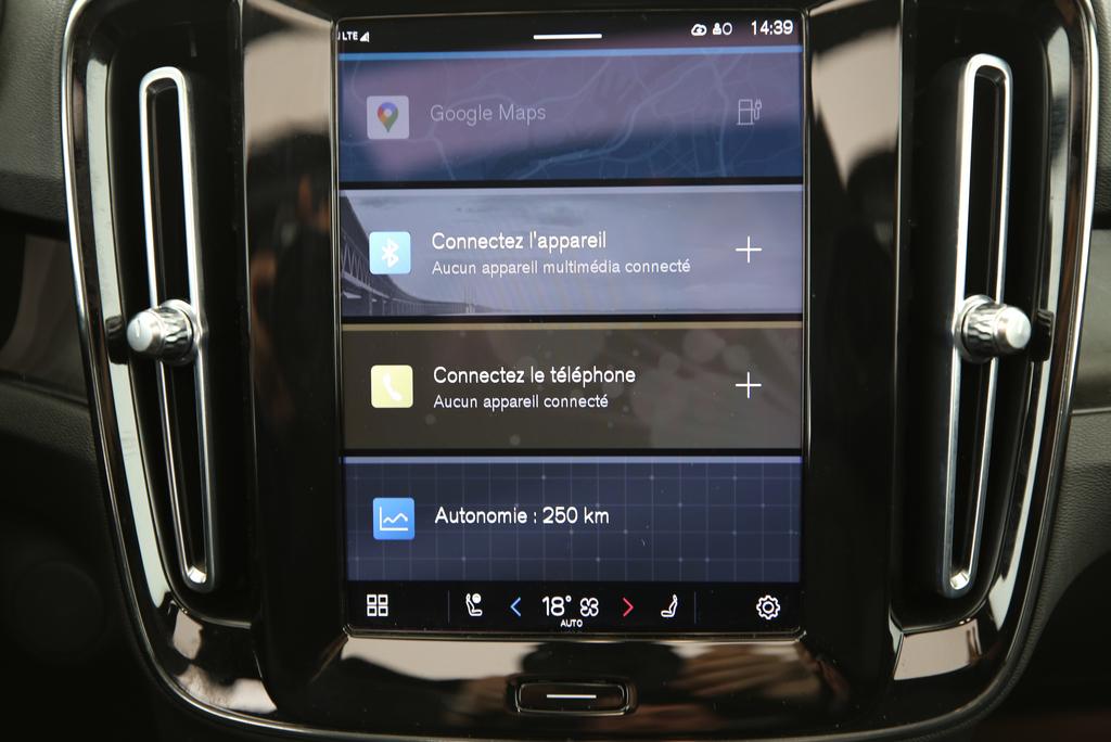 VOLVO XC40 P8 Twin Ultimate AWD-image-5