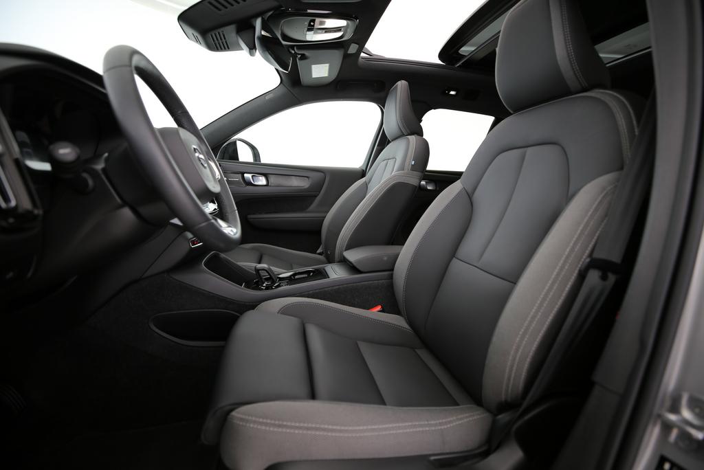 VOLVO XC40 P8 Twin Ultimate AWD-image-13