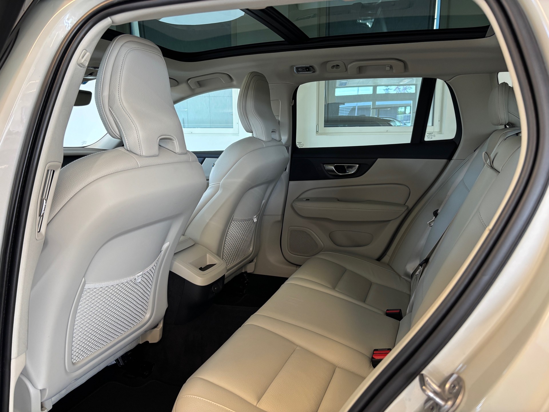 VOLVO V60 B5 AWD Benzin Mild Hybrid Plus Bright Geartronic-image-12