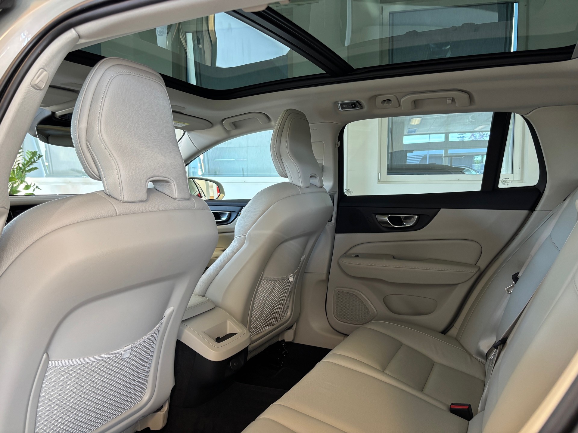 VOLVO V60 B5 AWD Benzin Mild Hybrid Plus Bright Geartronic-image-11