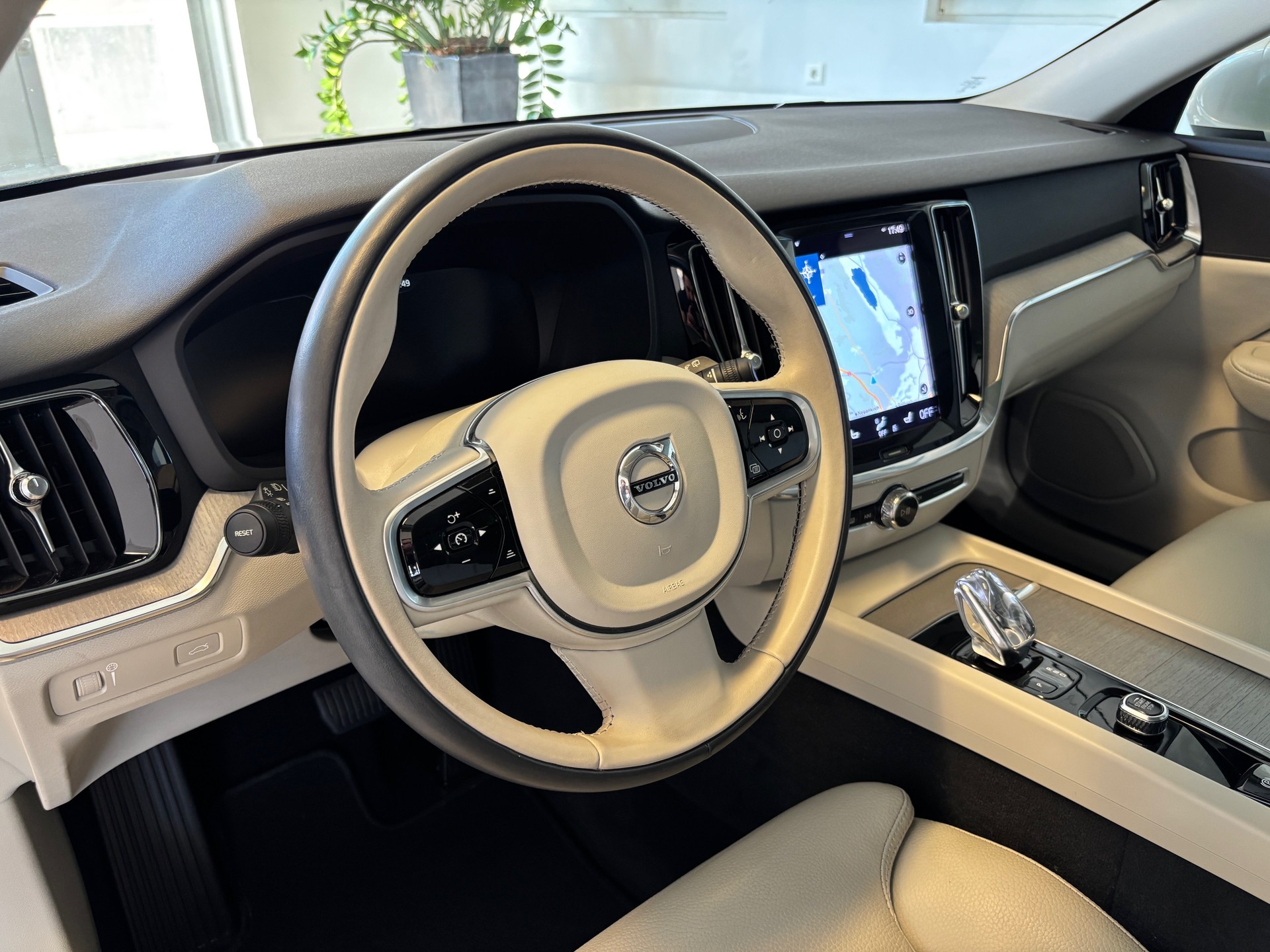 VOLVO V60 B5 AWD Benzin Mild Hybrid Plus Bright Geartronic-image-5