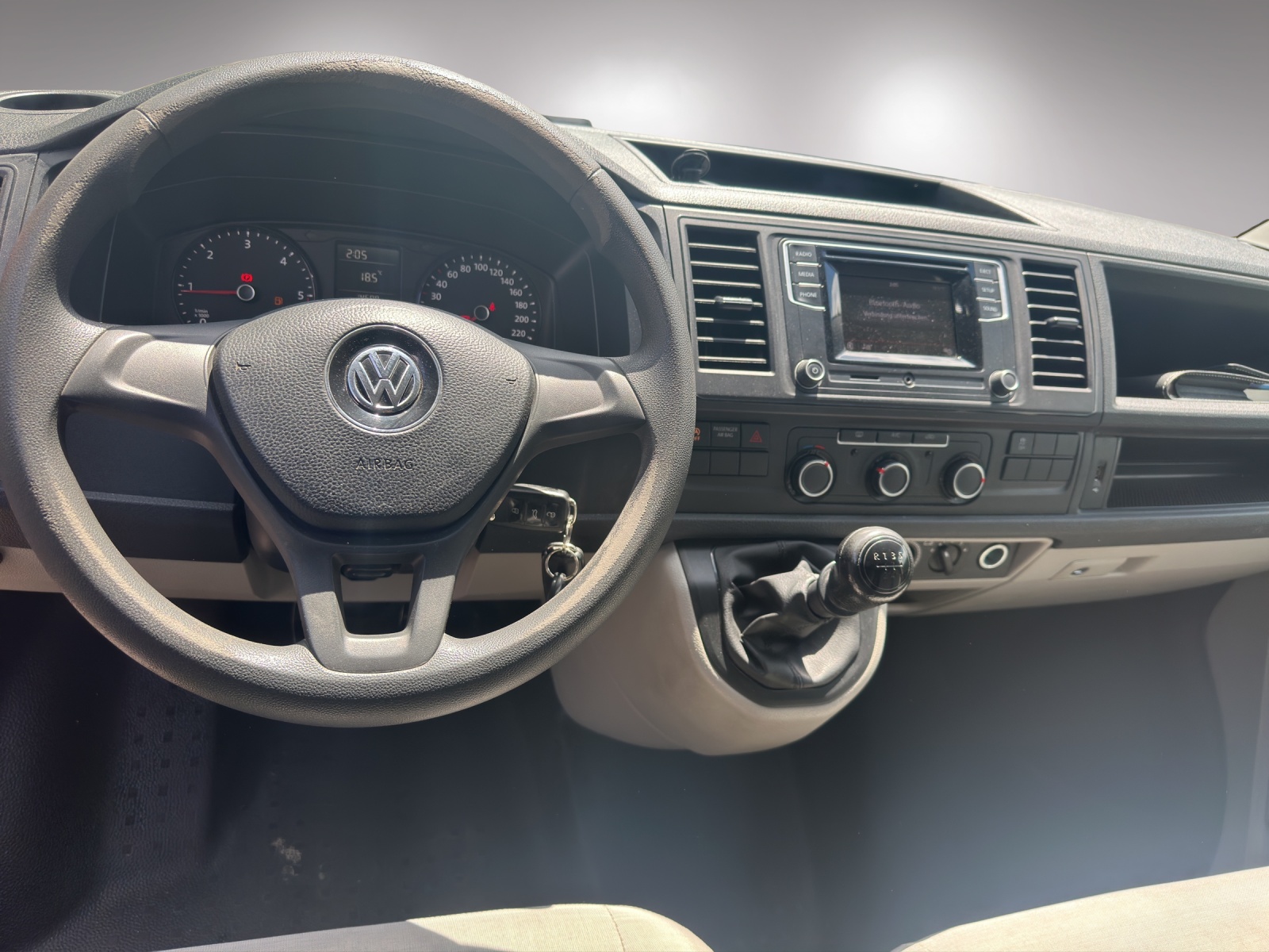 VW T6 2.0 TDI-image-11