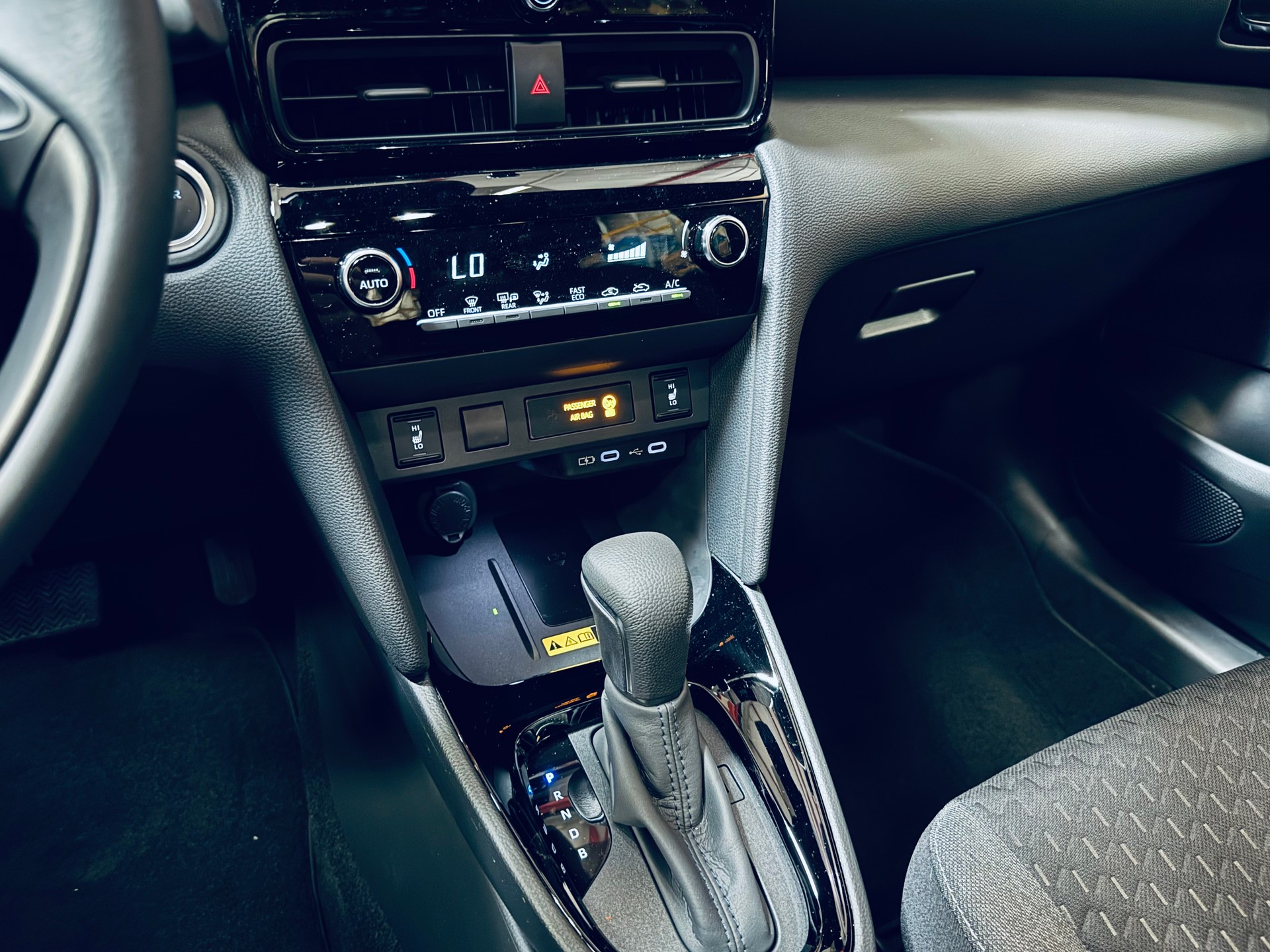 TOYOTA Yaris Cross 1.5 Trend AWDi e-CVT-image-18