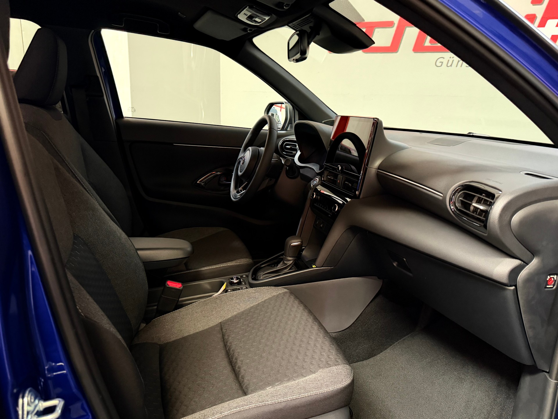 TOYOTA Yaris Cross 1.5 Trend AWDi e-CVT-image-13