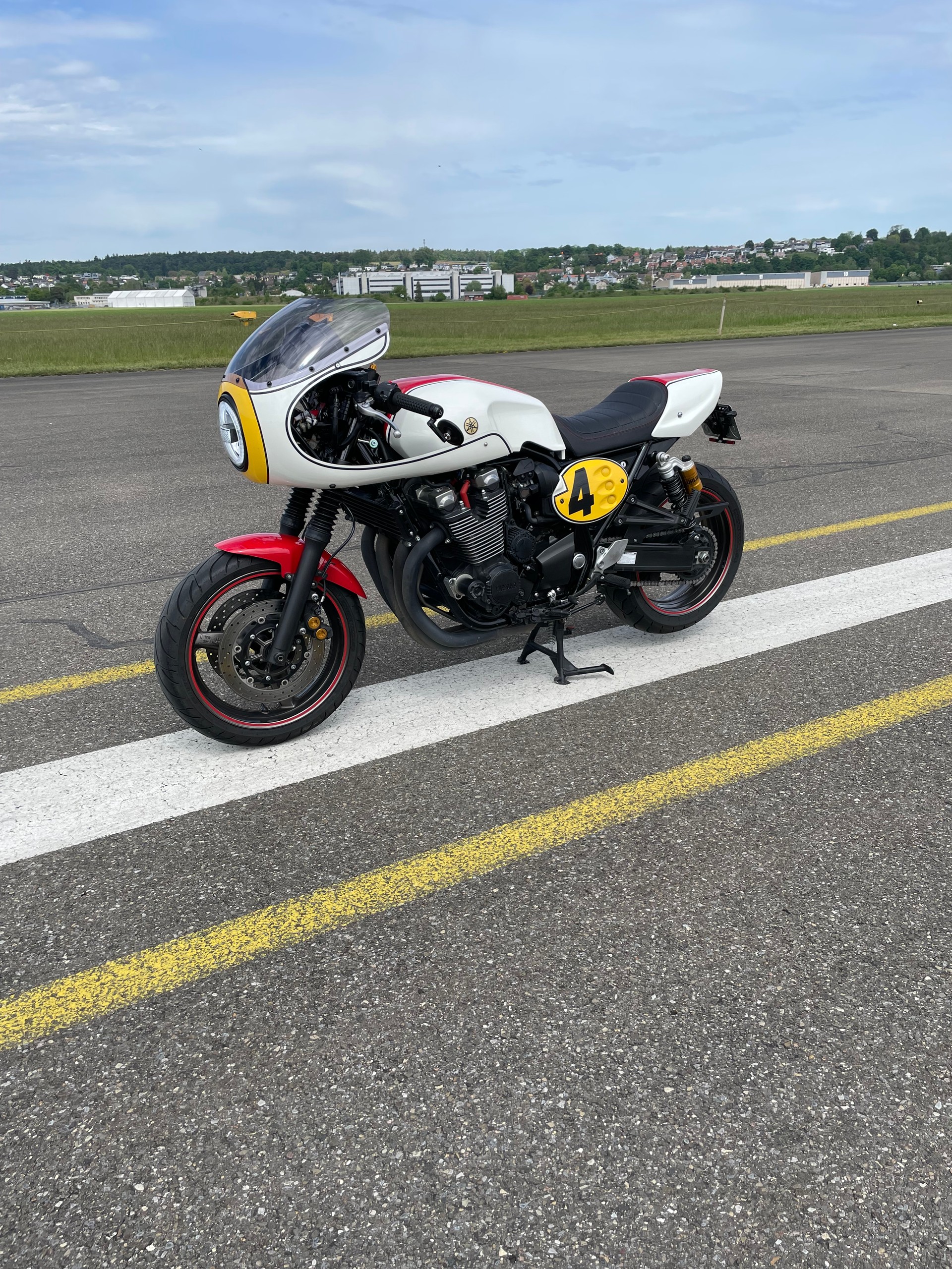 YAMAHA XJR 1300-image-3