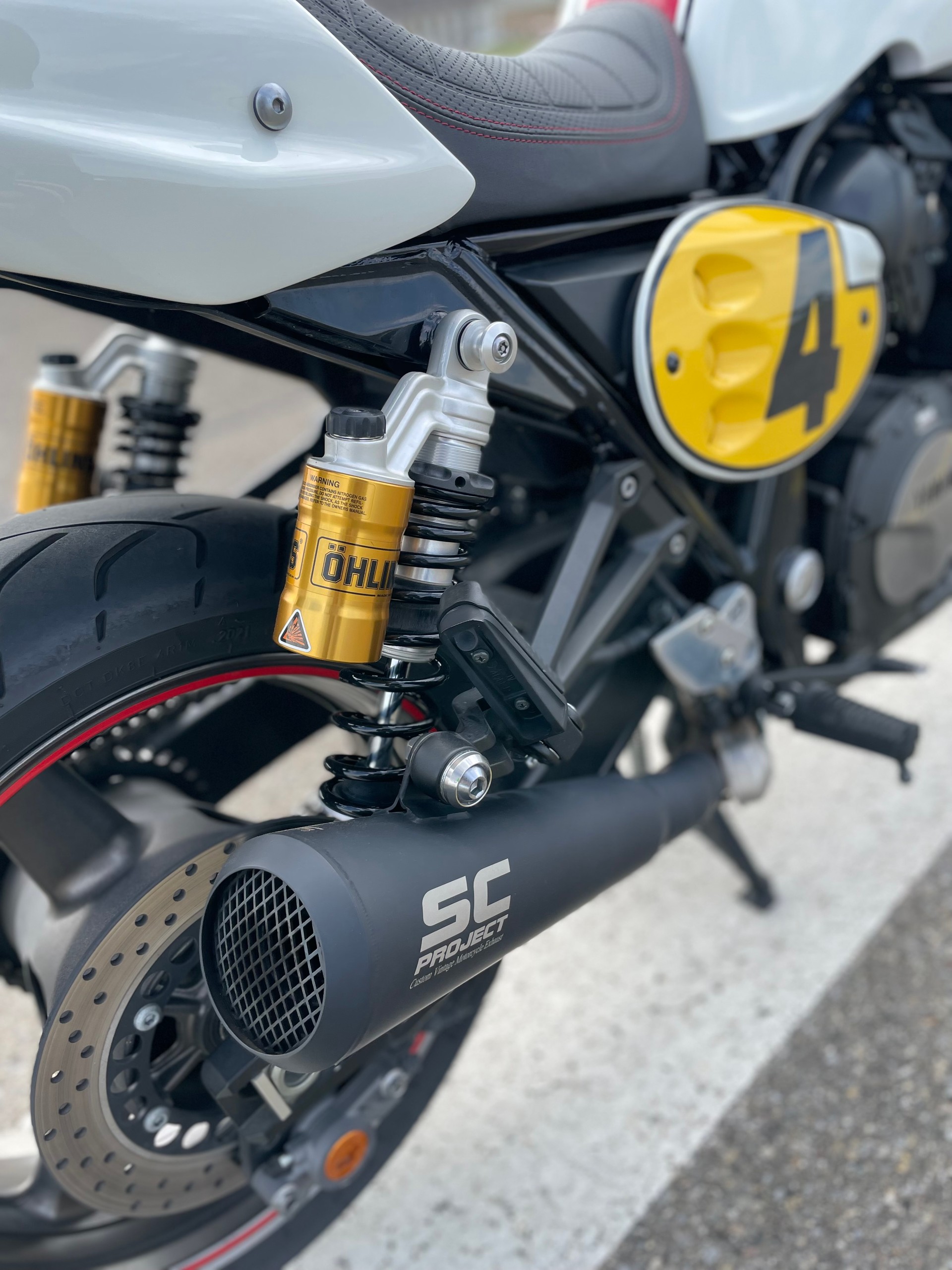 YAMAHA XJR 1300-image-2