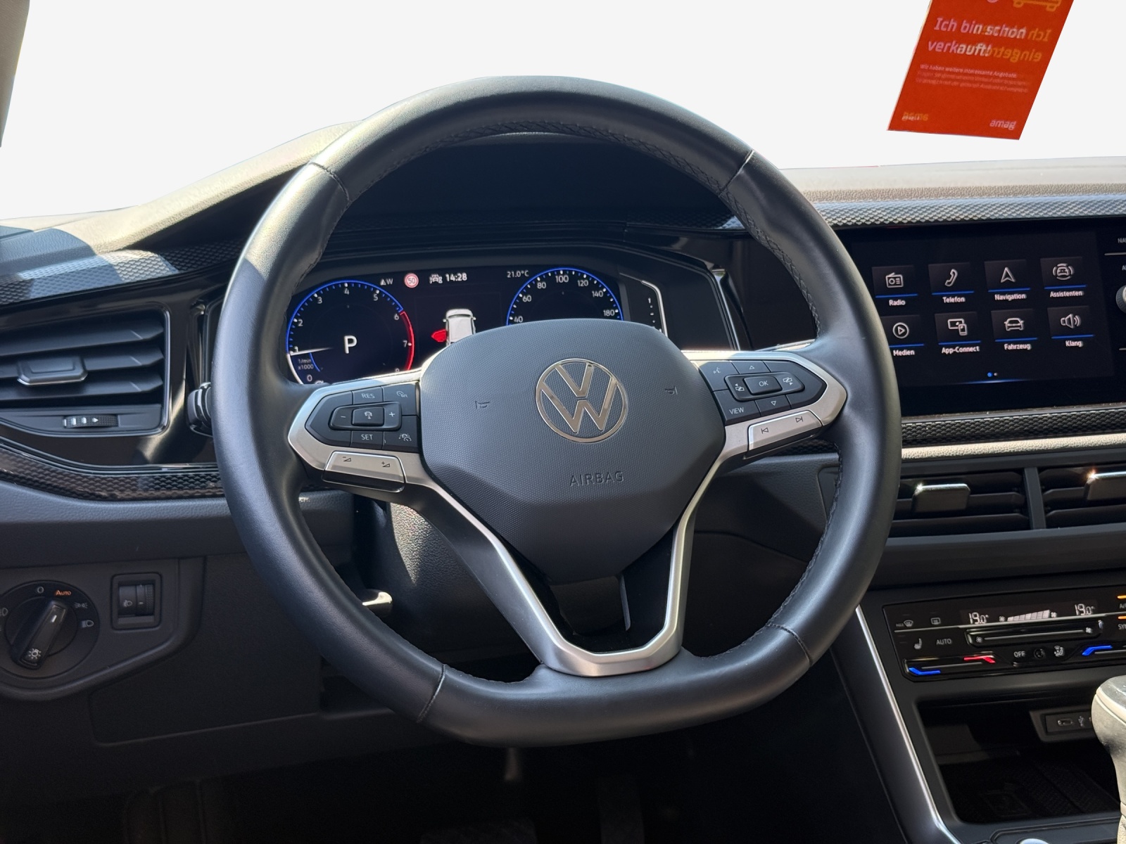 VW Polo 1.0 TSI Life DSG-image-9