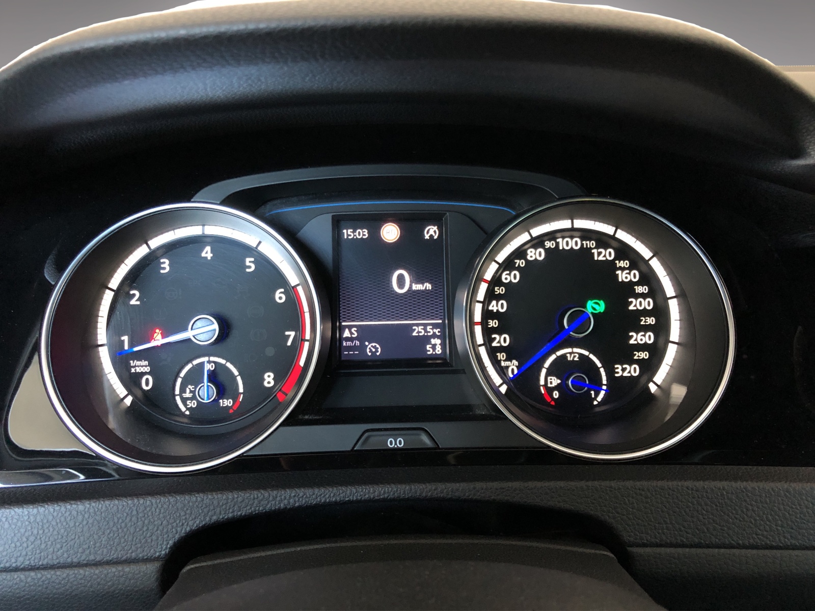 VW Golf 2.0 TSI R 4Motion DSG-image-10