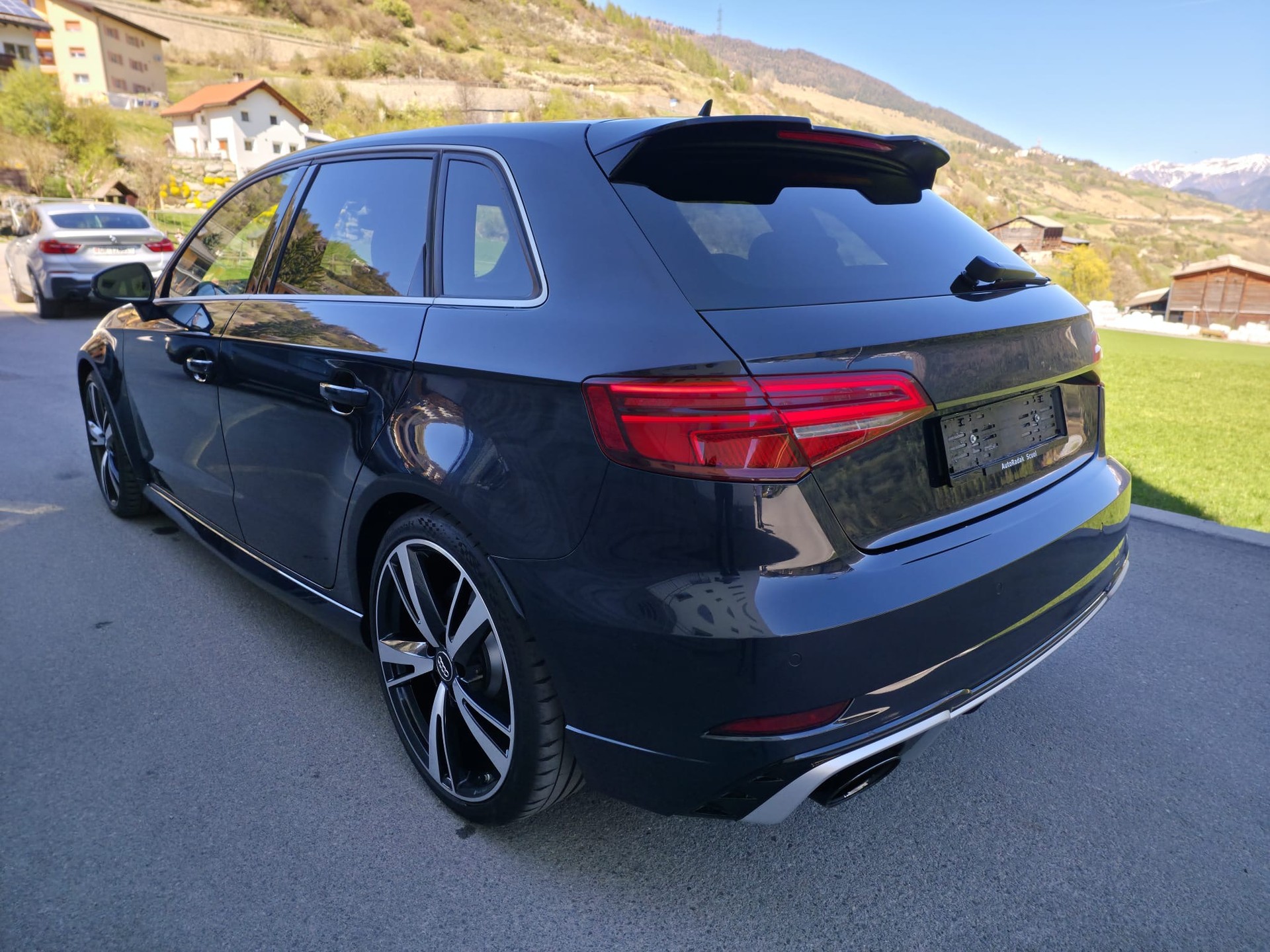 AUDI RS3 Sportback 2.5 TSI quattro S-tronic-image-6