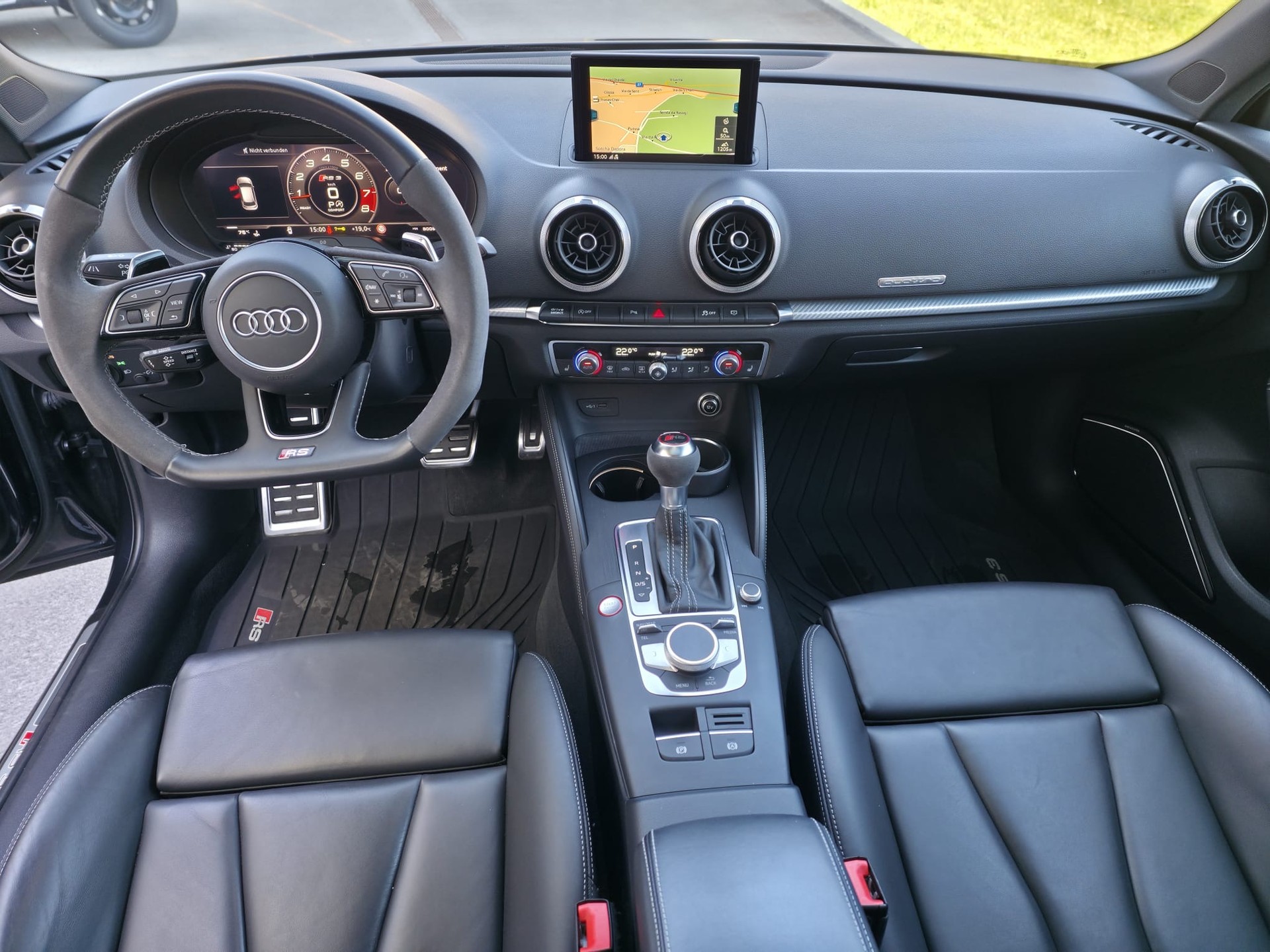 AUDI RS3 Sportback 2.5 TSI quattro S-tronic-image-12