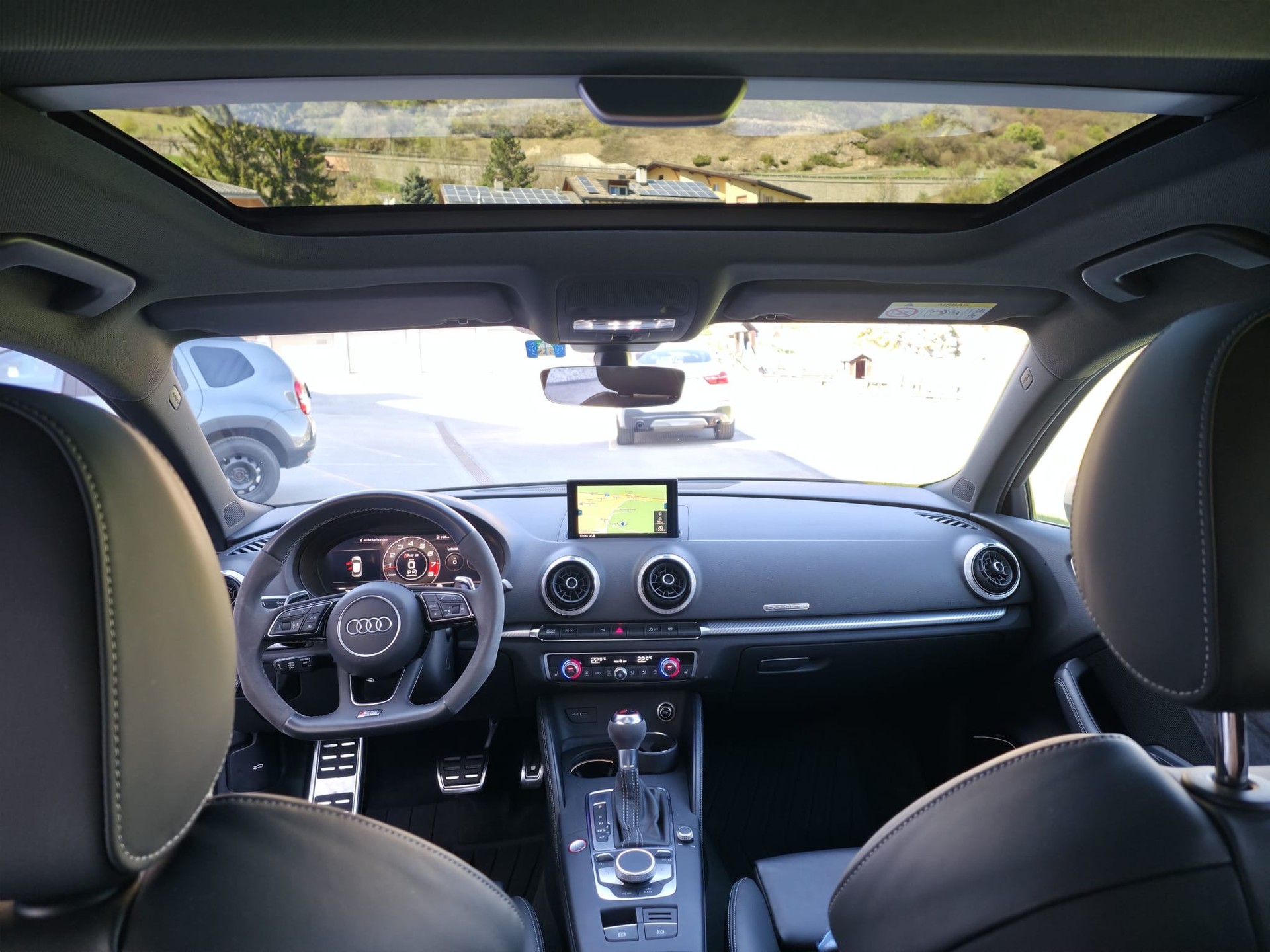 AUDI RS3 Sportback 2.5 TSI quattro S-tronic-image-15