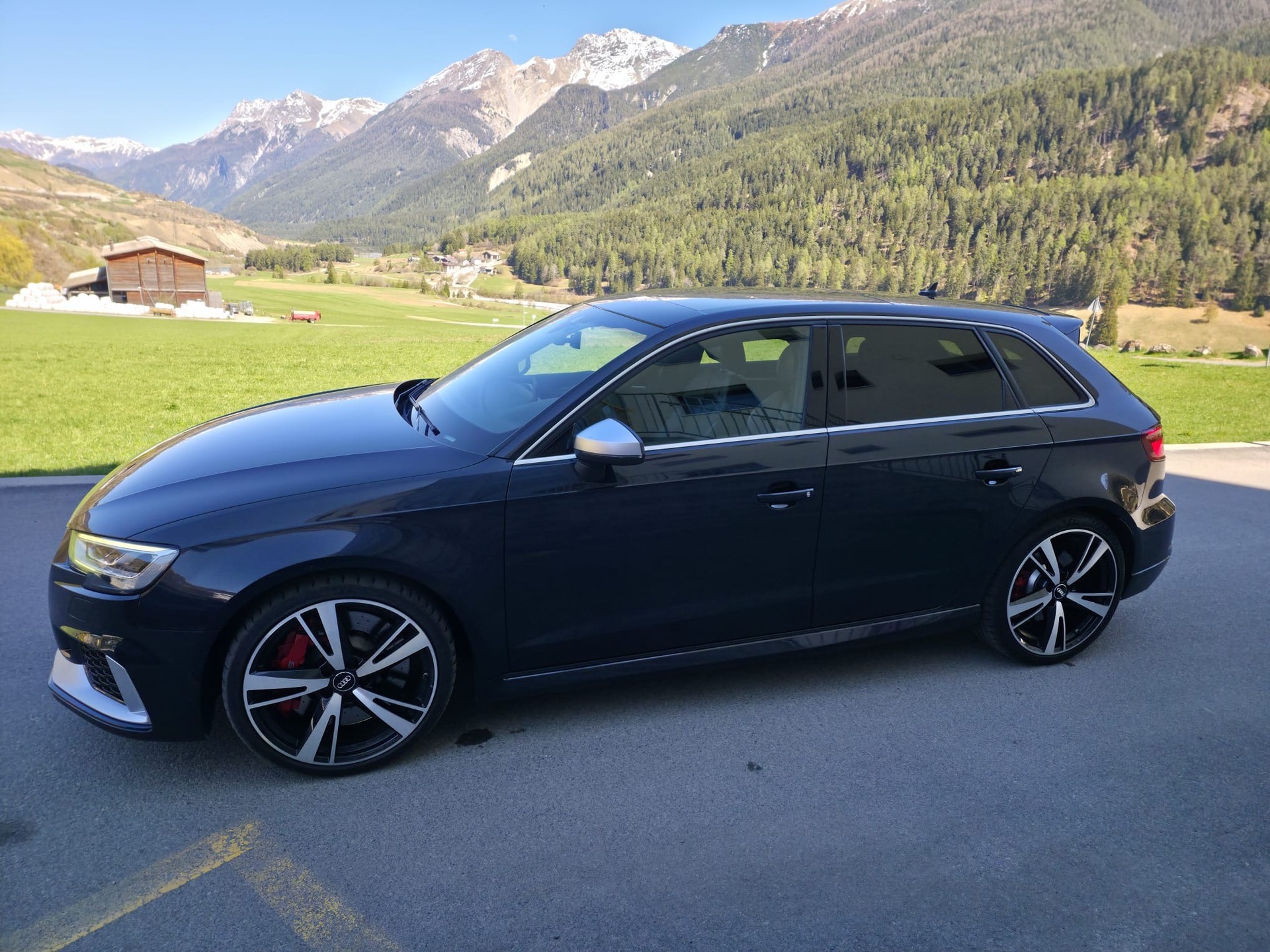 AUDI RS3 Sportback 2.5 TSI quattro S-tronic-image-7