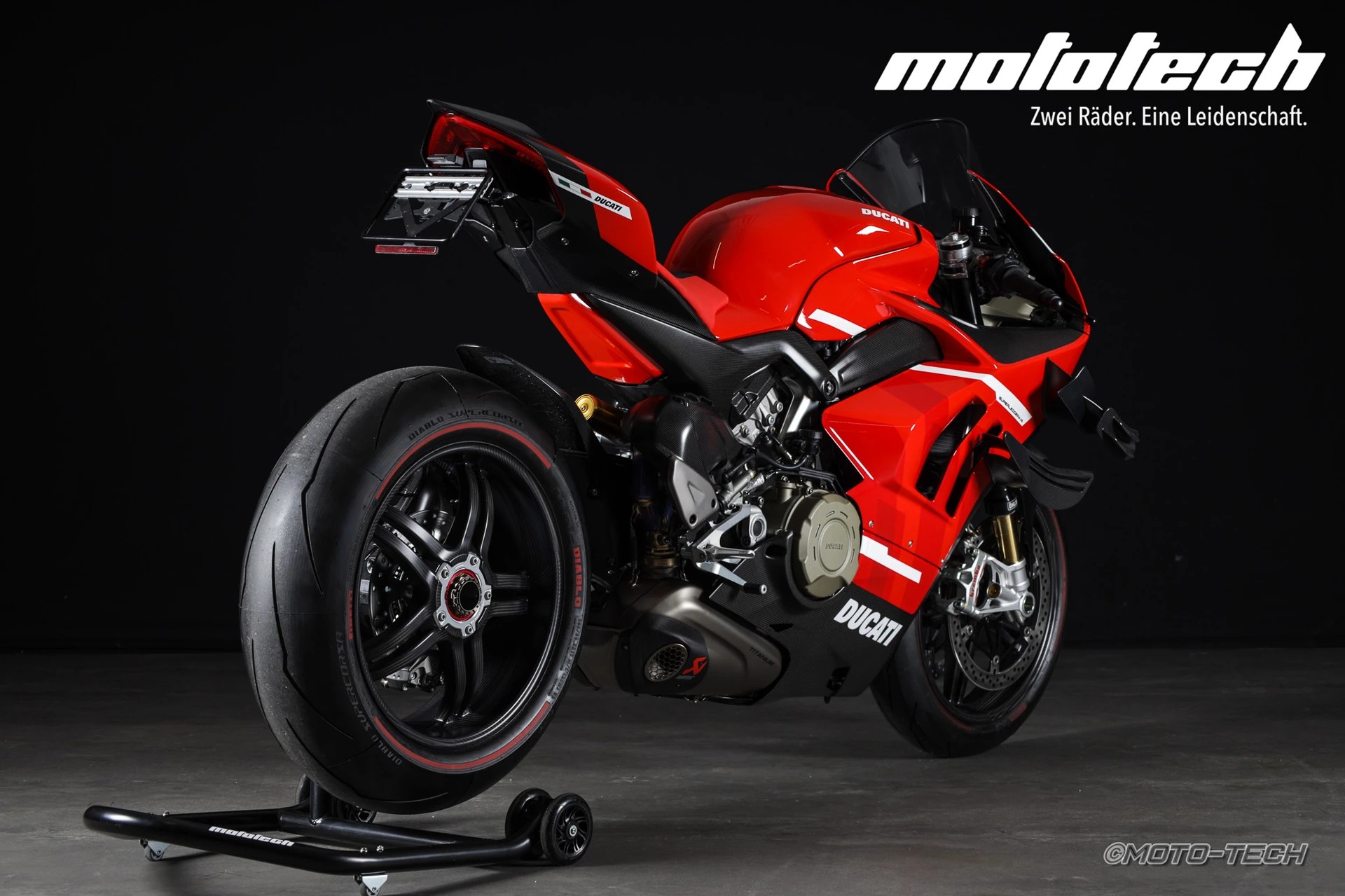 DUCATI DUCATI PANIGALE V4 SUPERLEGGERA-showroom-element-2