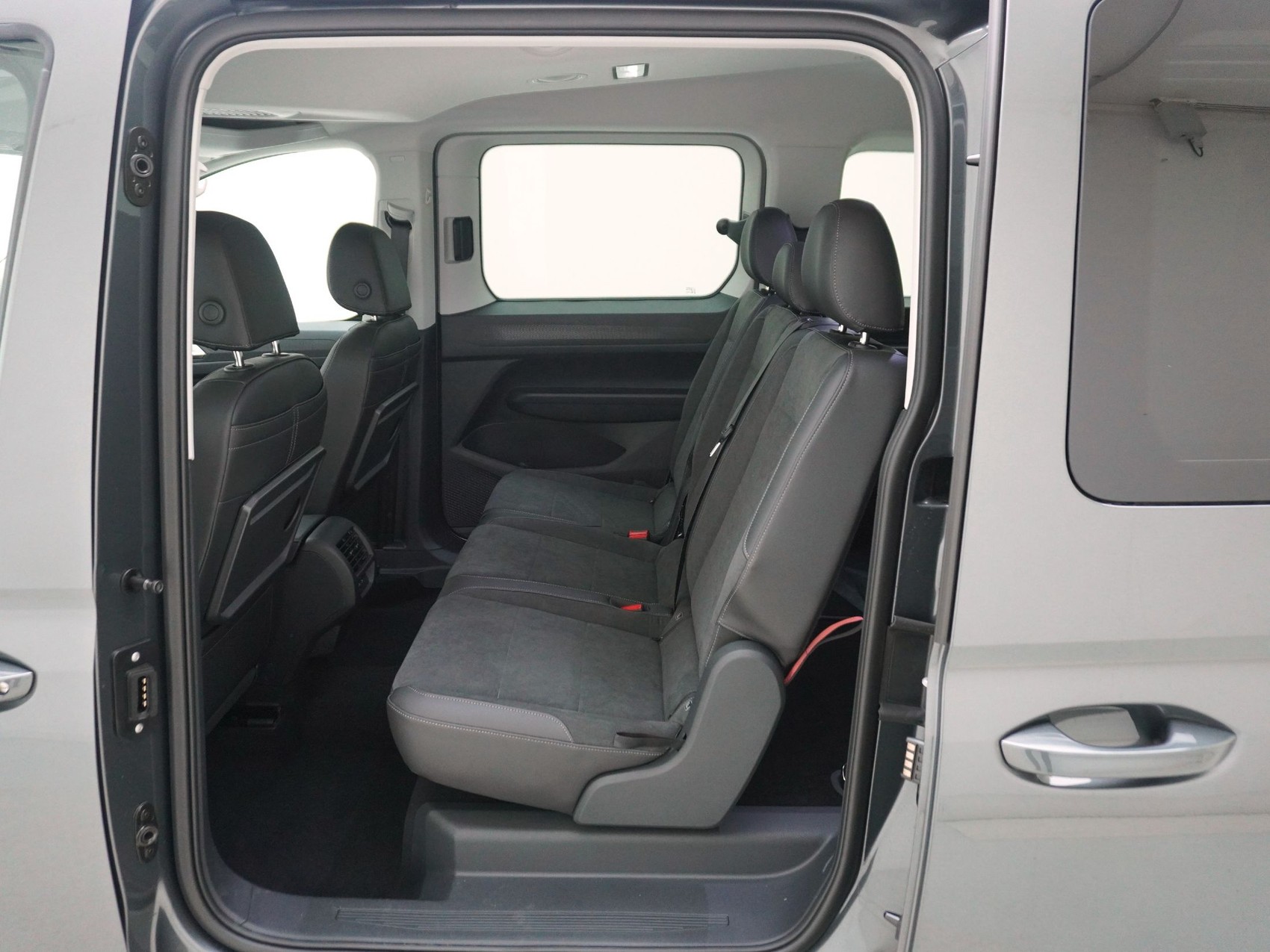 VW Caddy Maxi 1.5 TSI Plug-in-Hybrid Style DSG-image-14