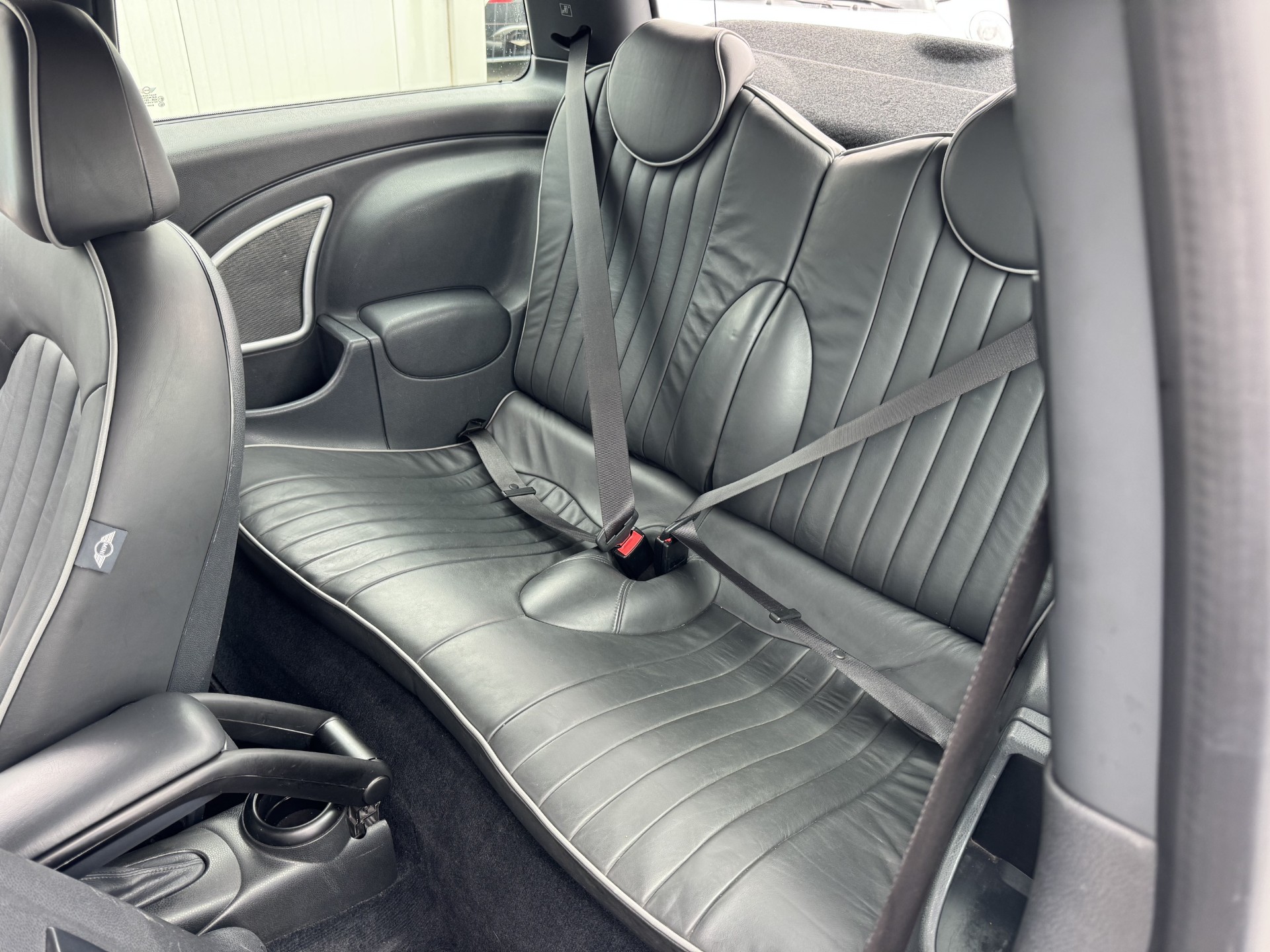 MINI Cooper "Park Lane"-image-9