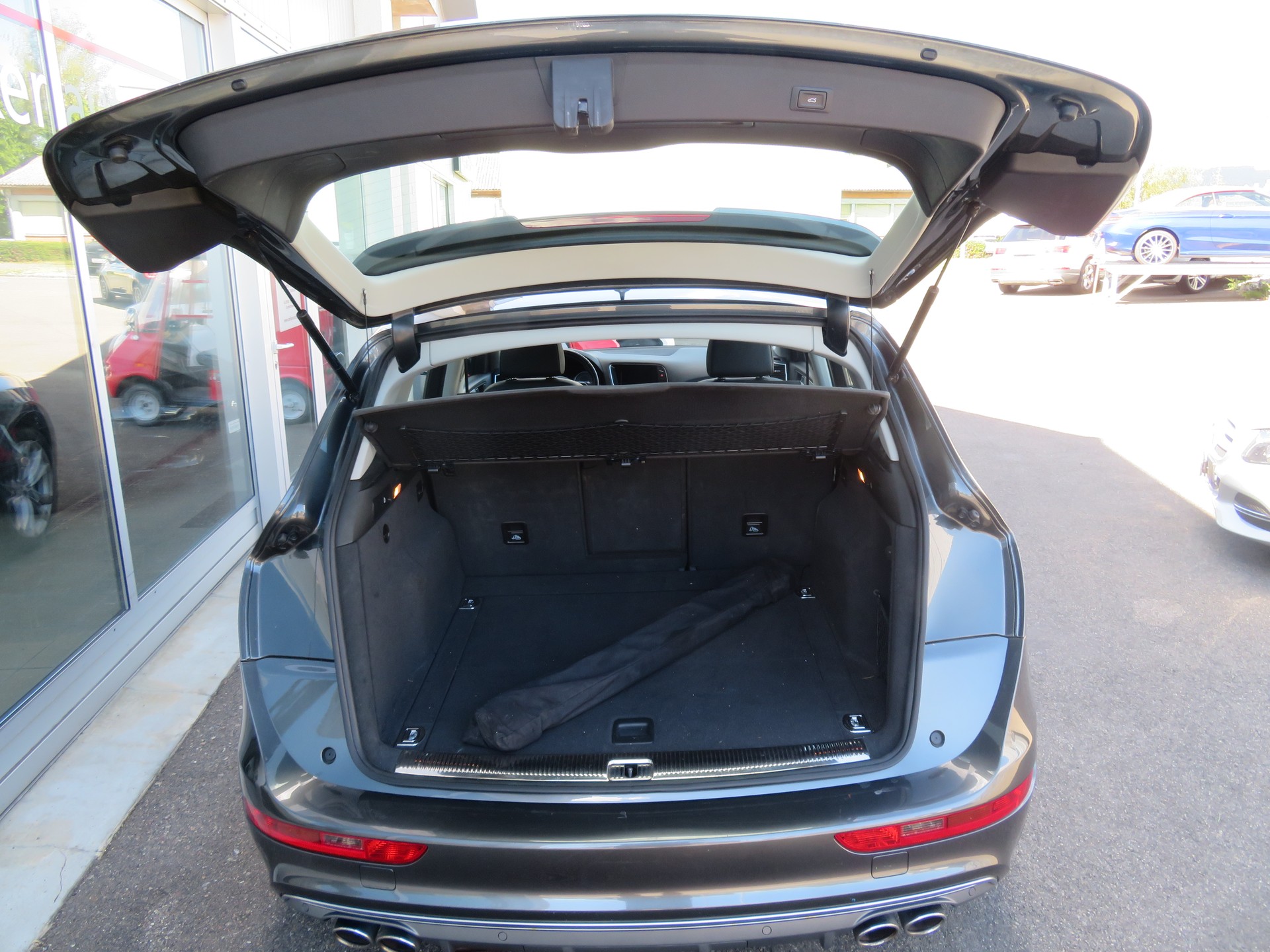 AUDI SQ5 3.0 TDI quattro tiptronic-image-3