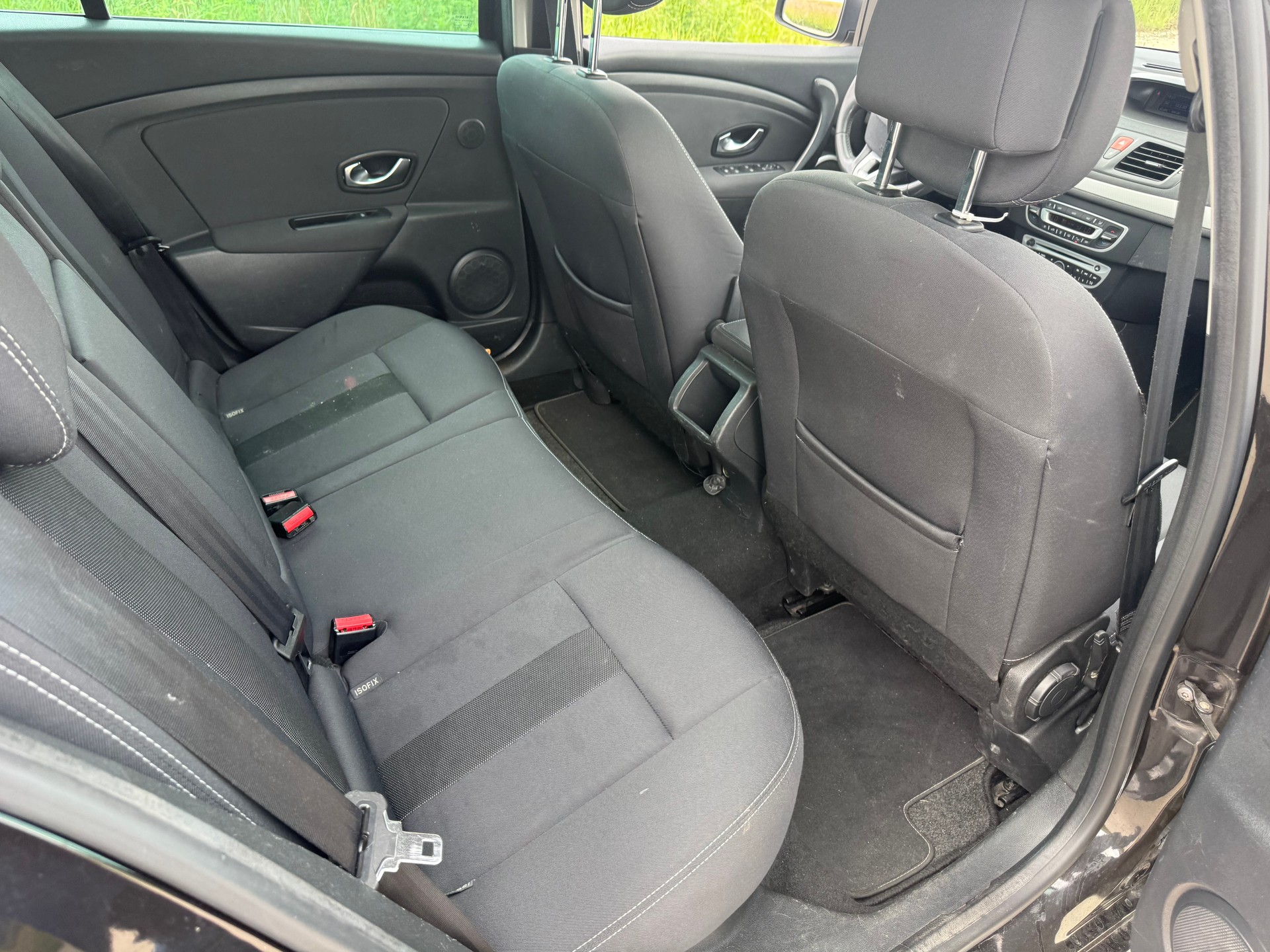 RENAULT Mégane Grandtour 2.0 16V Dynamique CVT-image-7