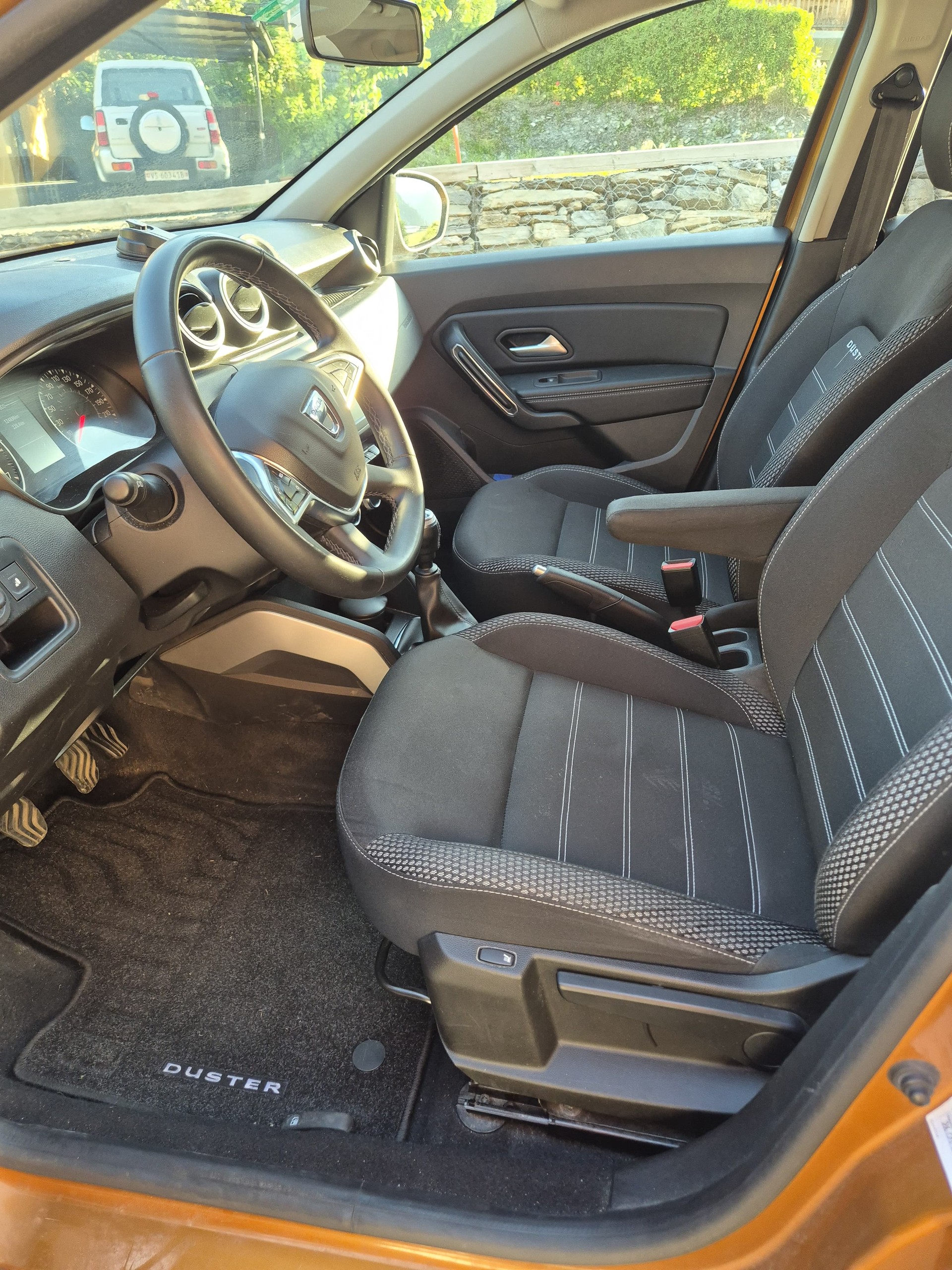 DACIA 1.3 TCe 150 Prestige 4WD-image-3