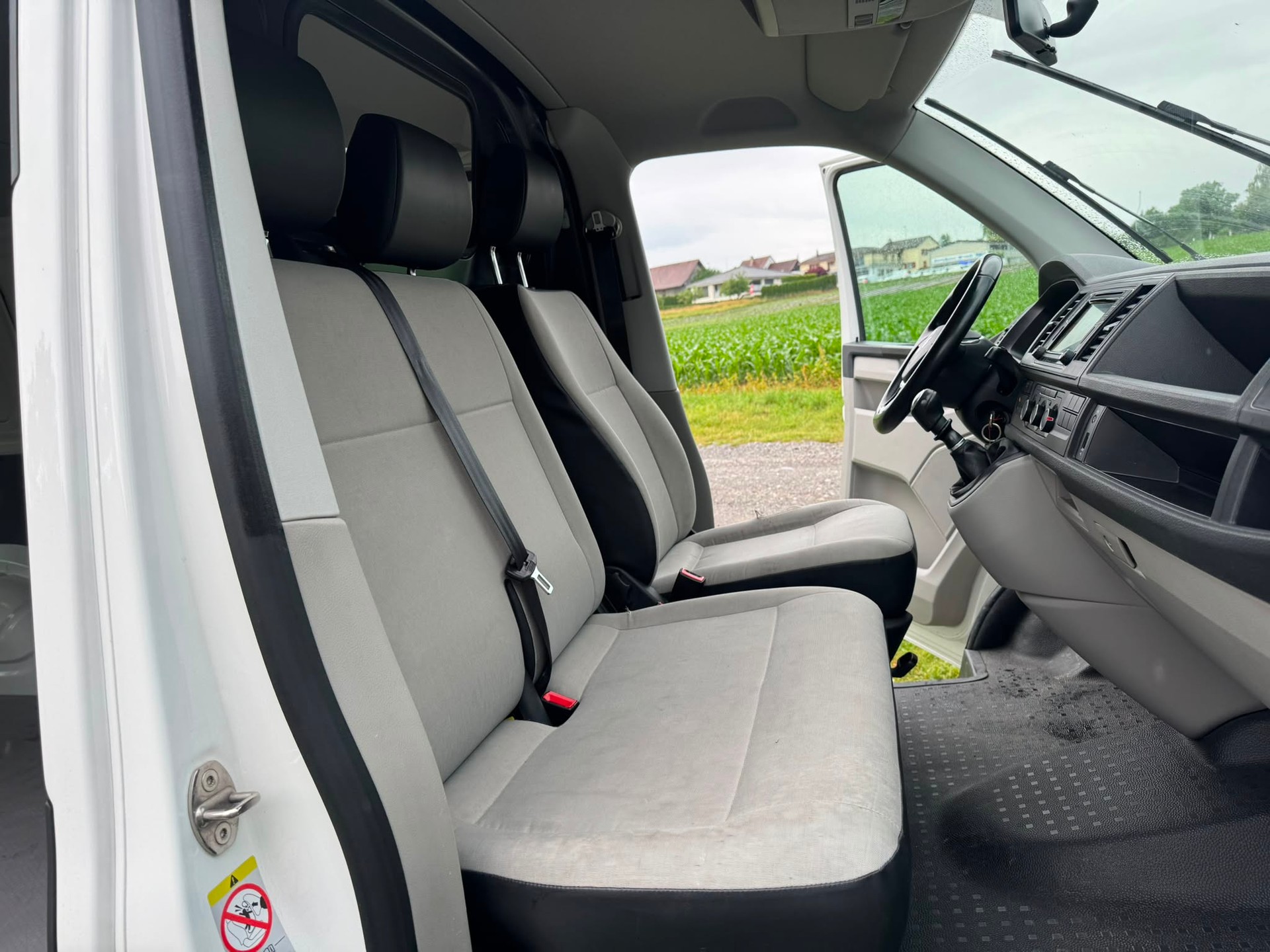 VW T6 2.0 TDI Euro 6-image-15