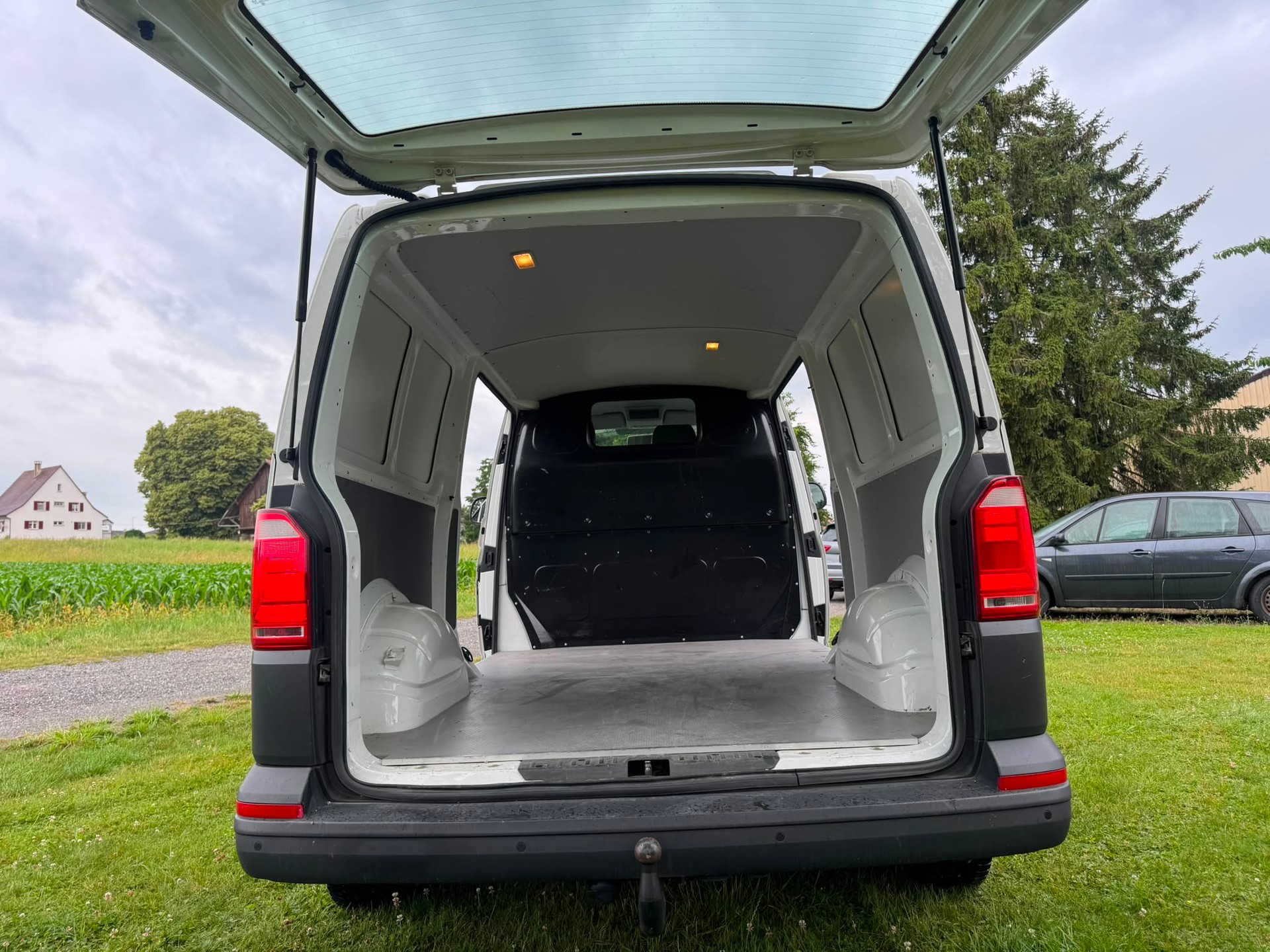 VW T6 2.0 TDI Euro 6-image-9