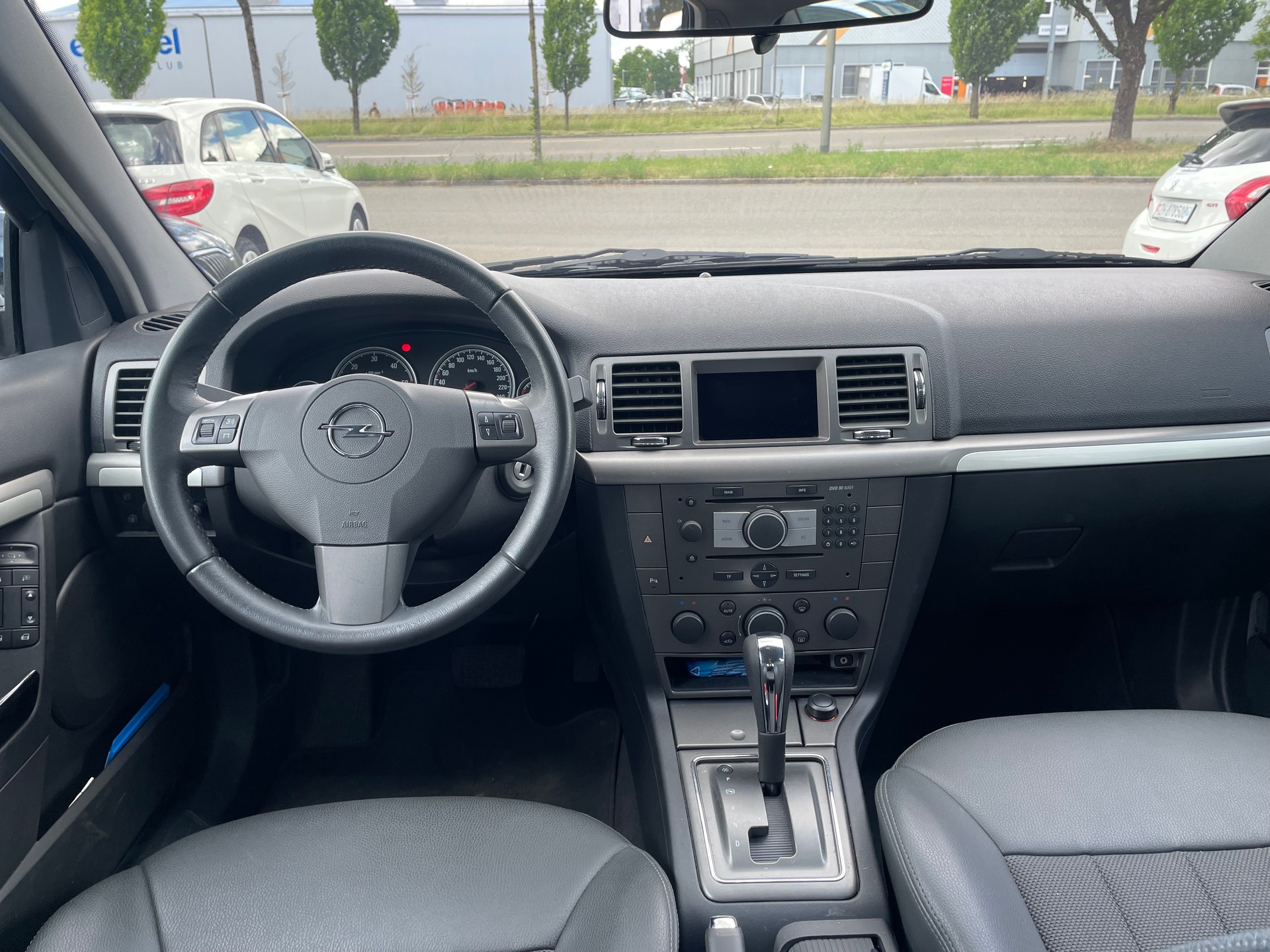 OPEL Vectra 2.0 Turbo Diamond-image-9