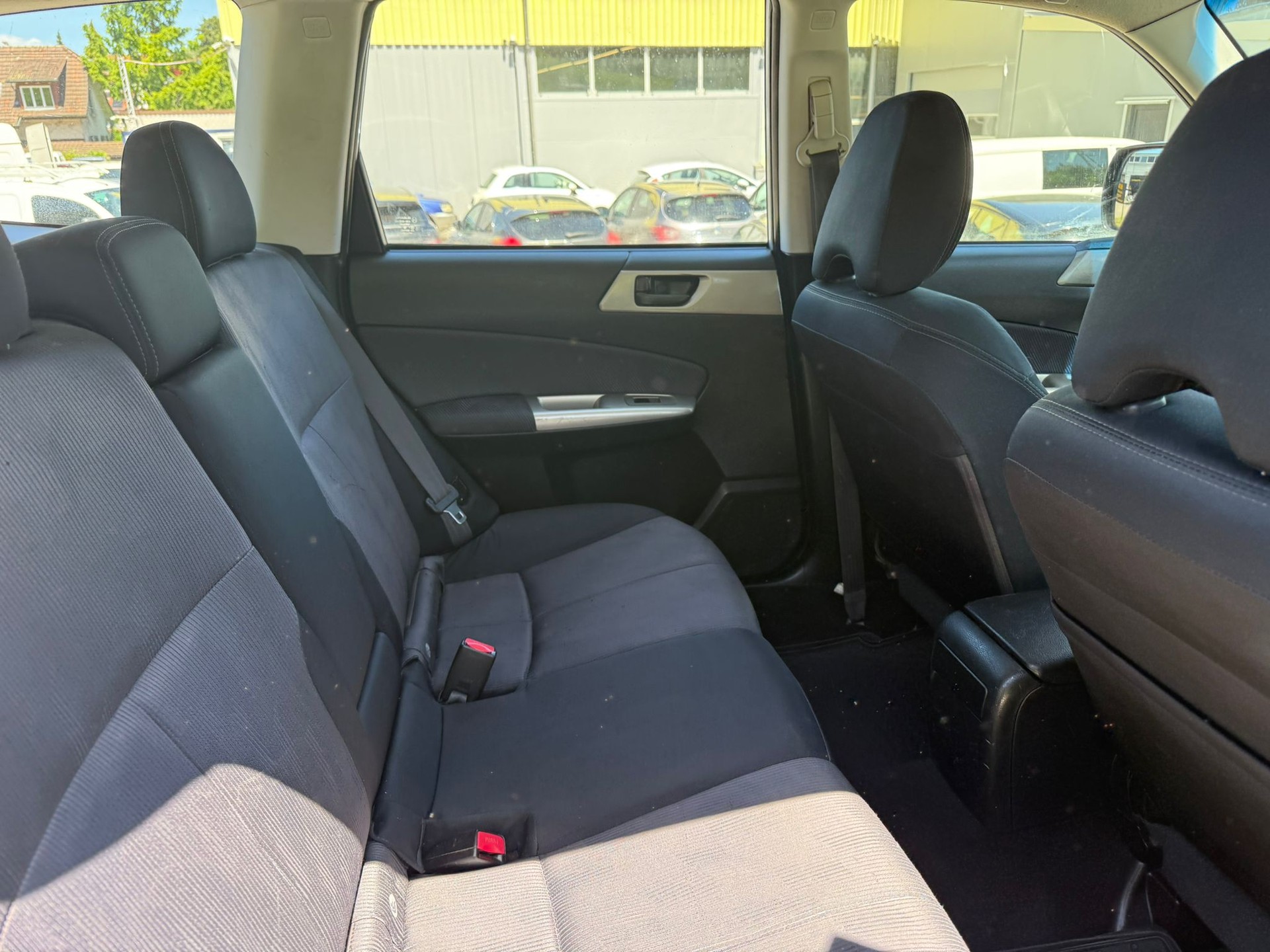 SUBARU Forester 2.0X Advantage-image-13