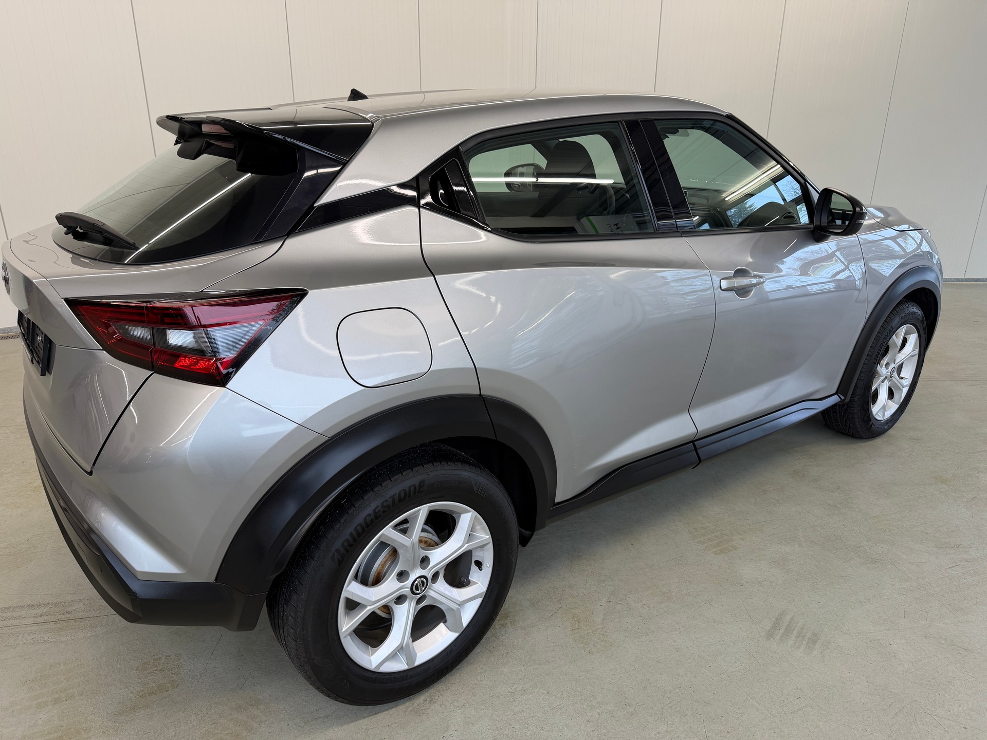 NISSAN Juke 1.0 DIG-T N-Connecta DCT-image-3