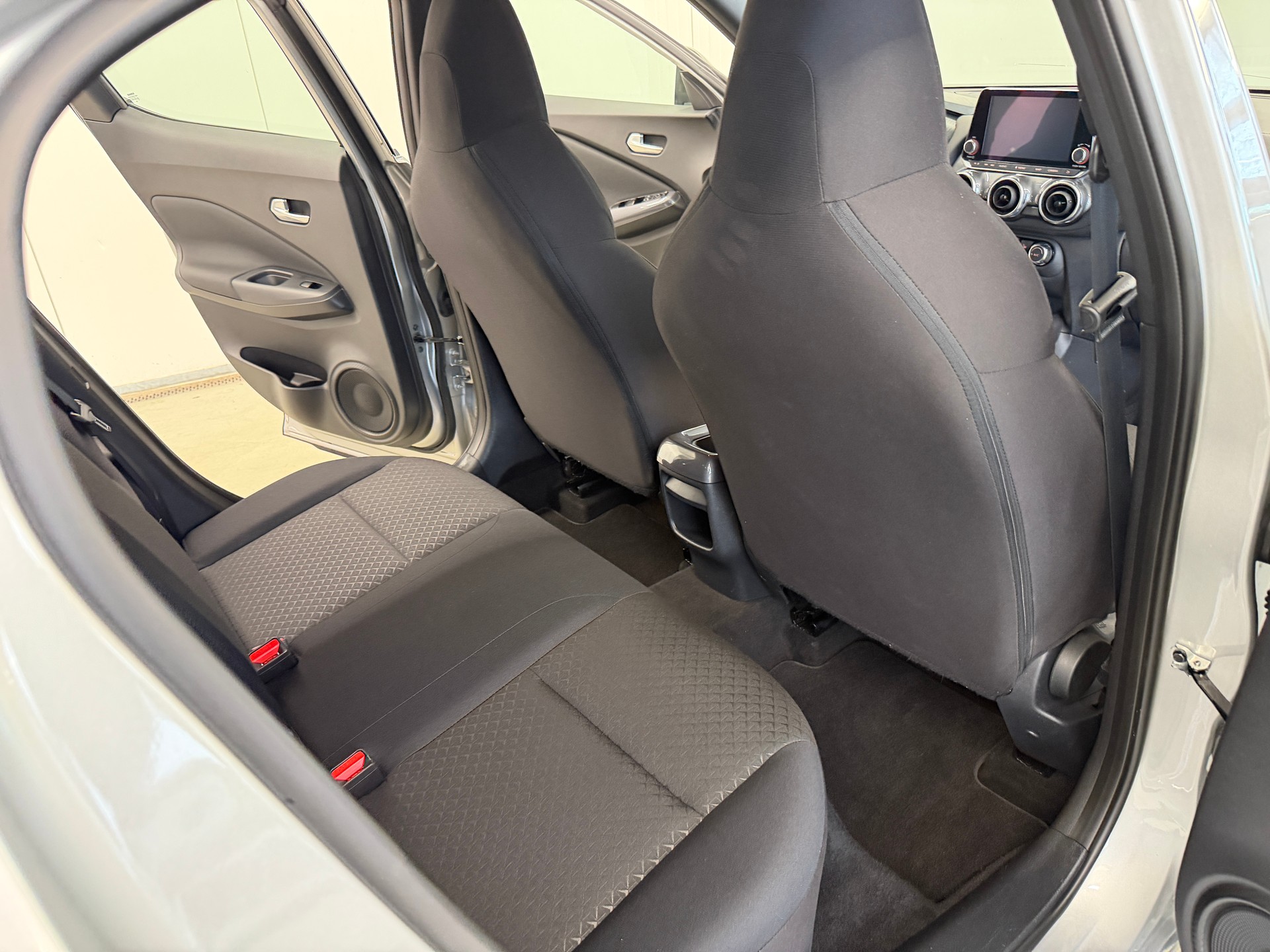 NISSAN Juke 1.0 DIG-T N-Connecta DCT-image-14