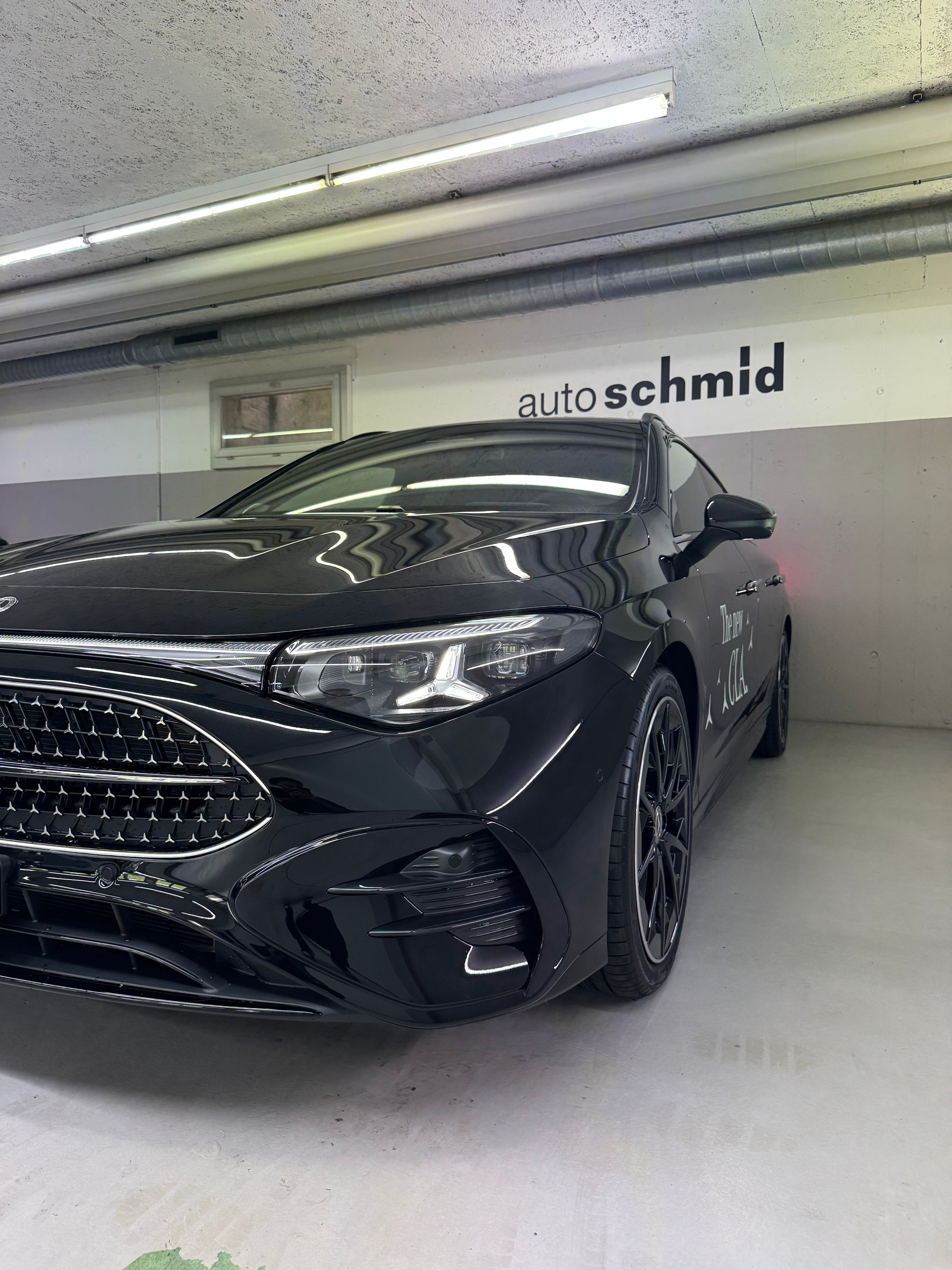 MERCEDES-BENZ CLA Shooting Brake 220 4Matic-image-2