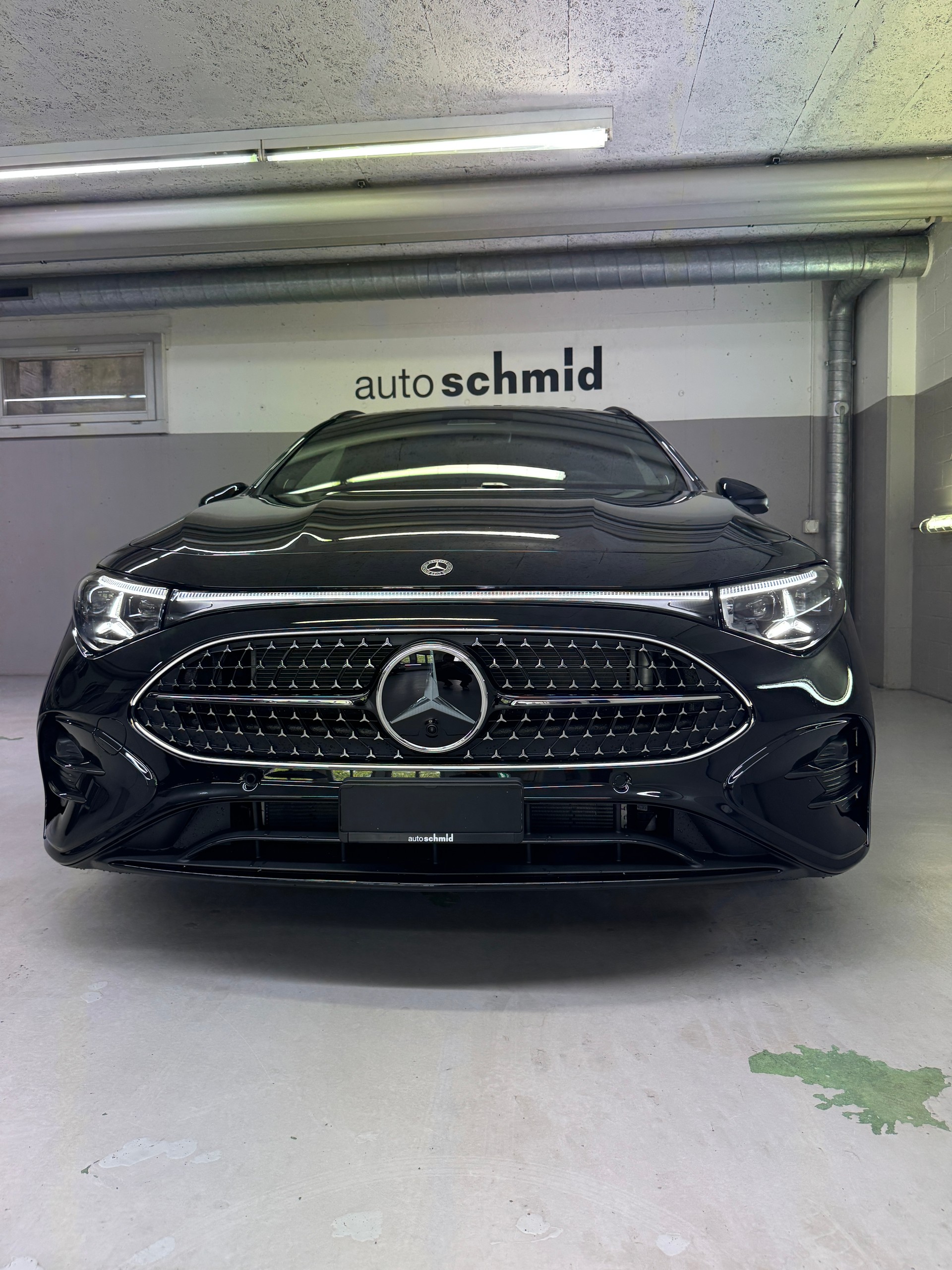 MERCEDES-BENZ CLA Shooting Brake 220 4Matic-image-3