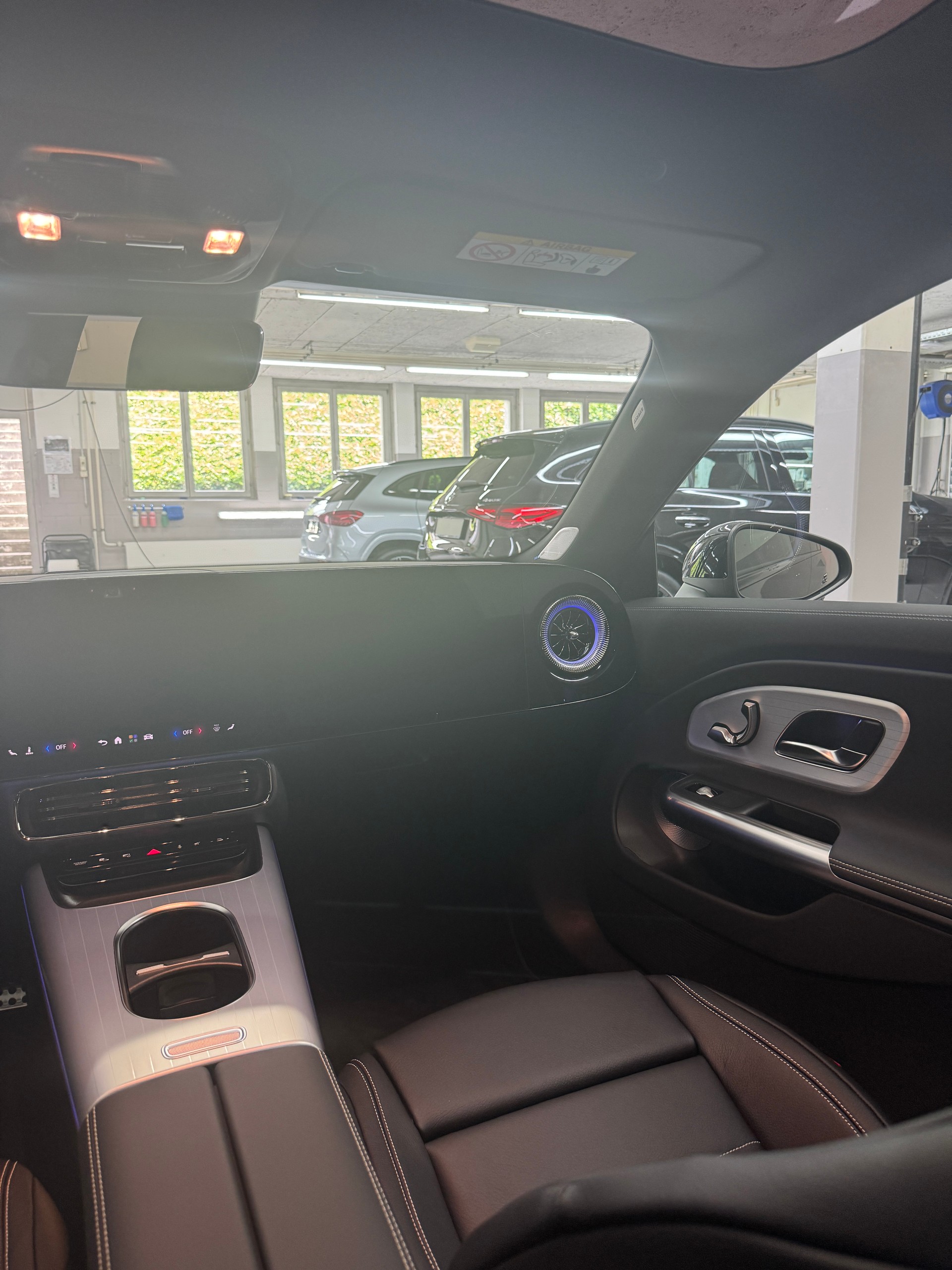 MERCEDES-BENZ CLA Shooting Brake 220 4Matic-image-12