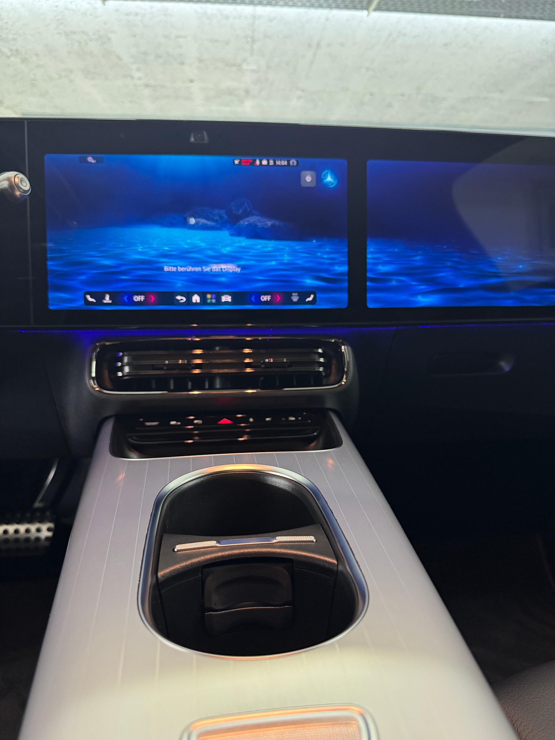 MERCEDES-BENZ CLA Shooting Brake 220 4Matic-image-8
