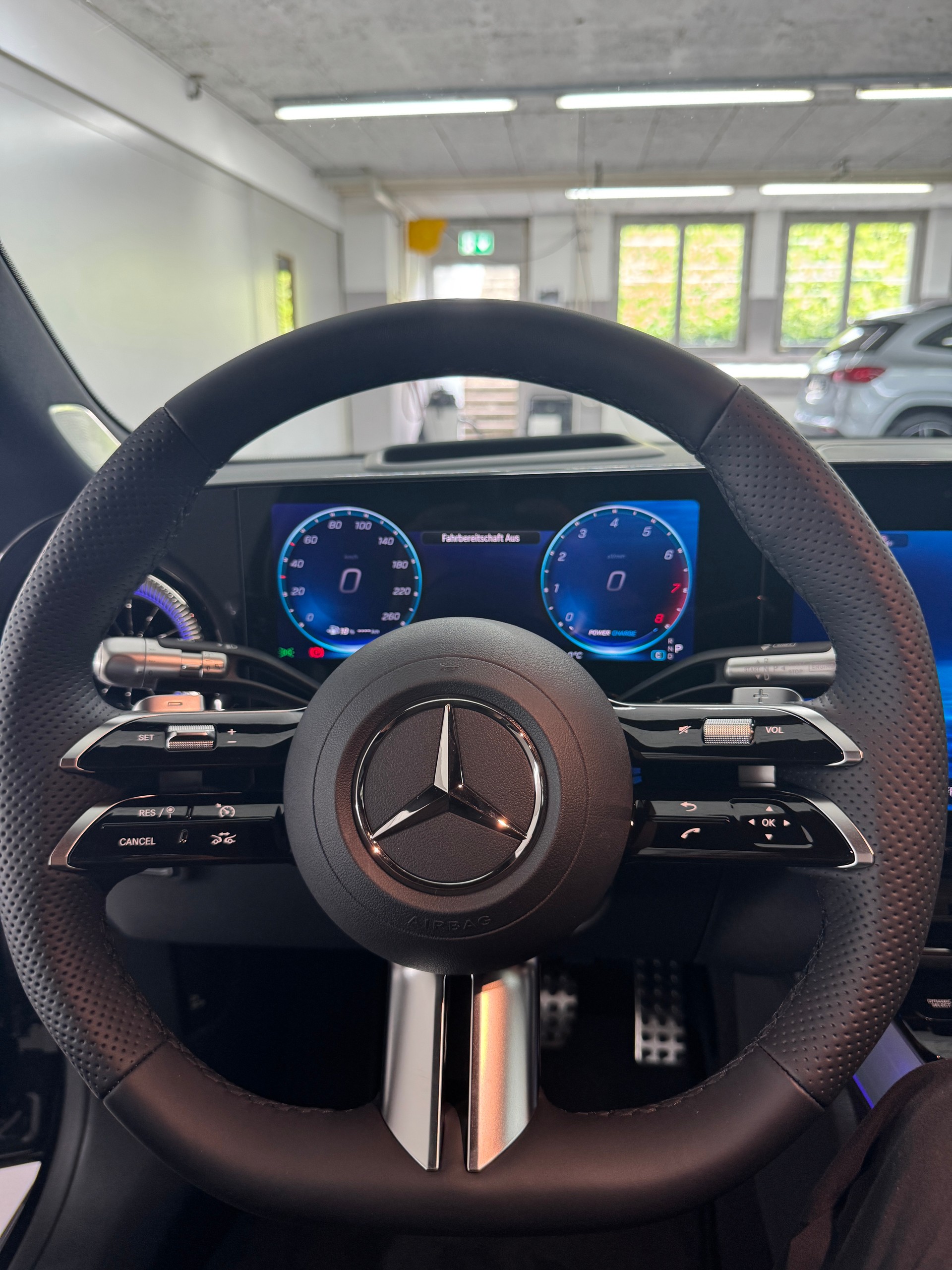 MERCEDES-BENZ CLA Shooting Brake 220 4Matic-image-9