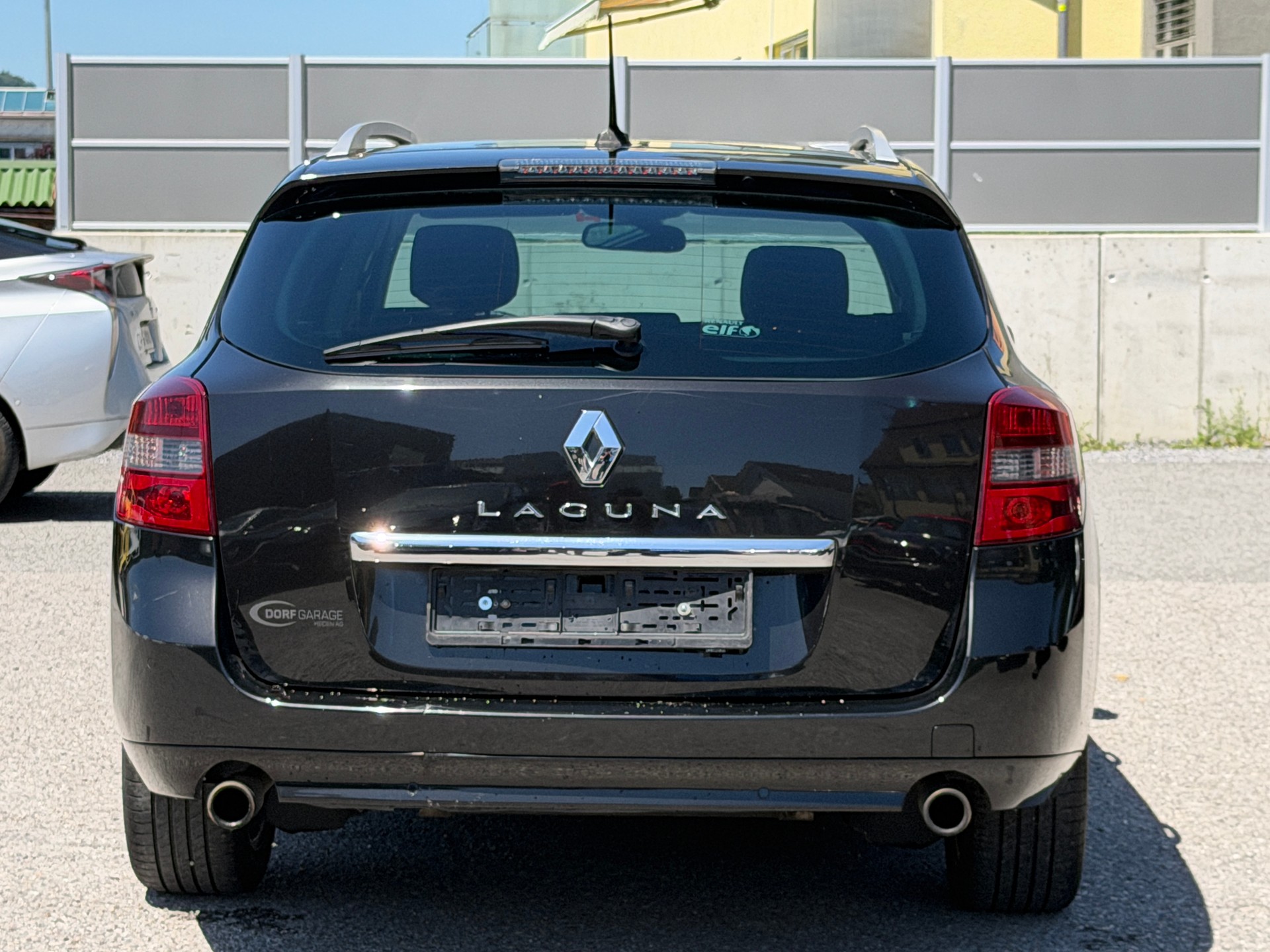 RENAULT Laguna Grandtour 2.0 16V T Dynamique Automatic-image-12