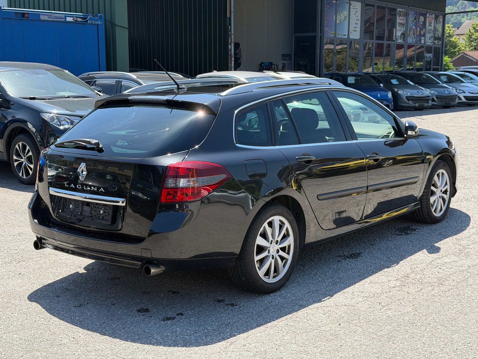 RENAULT Laguna Grandtour 2.0 16V T Dynamique Automatic-image-15